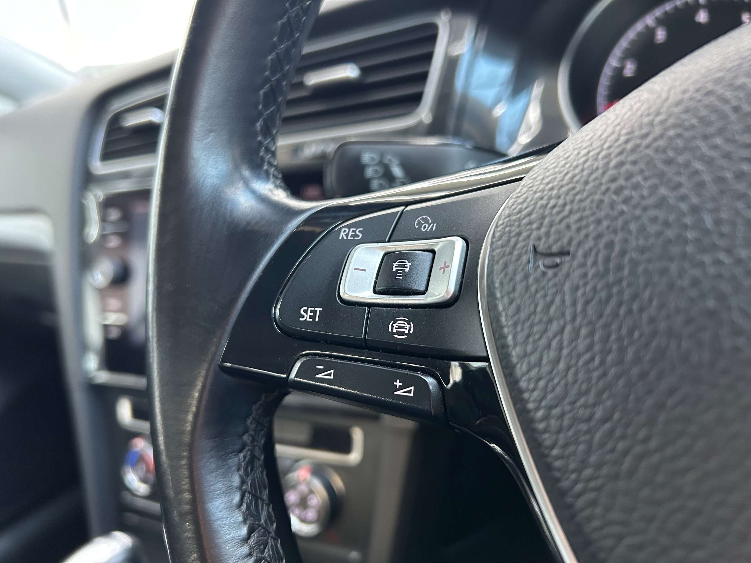 2018 VOLKSWAGEN GOLF 2018 VOLKSWAGEN GOLF