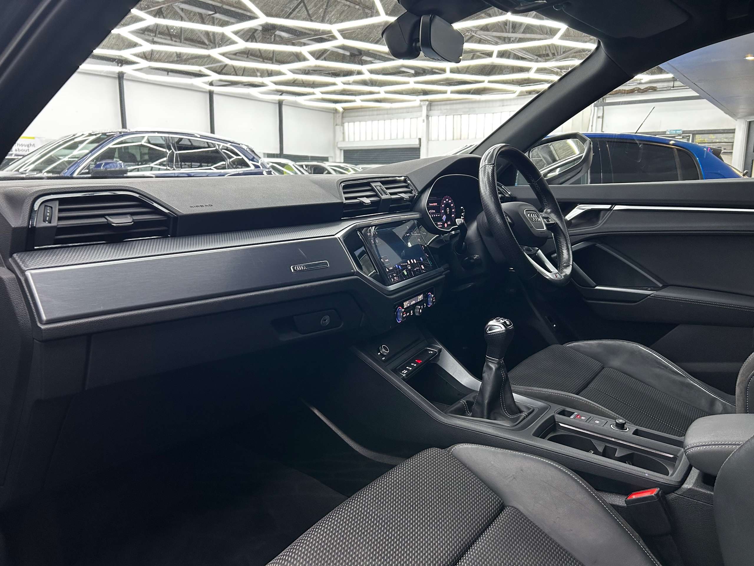 2021 AUDI Q3 2021 AUDI Q3