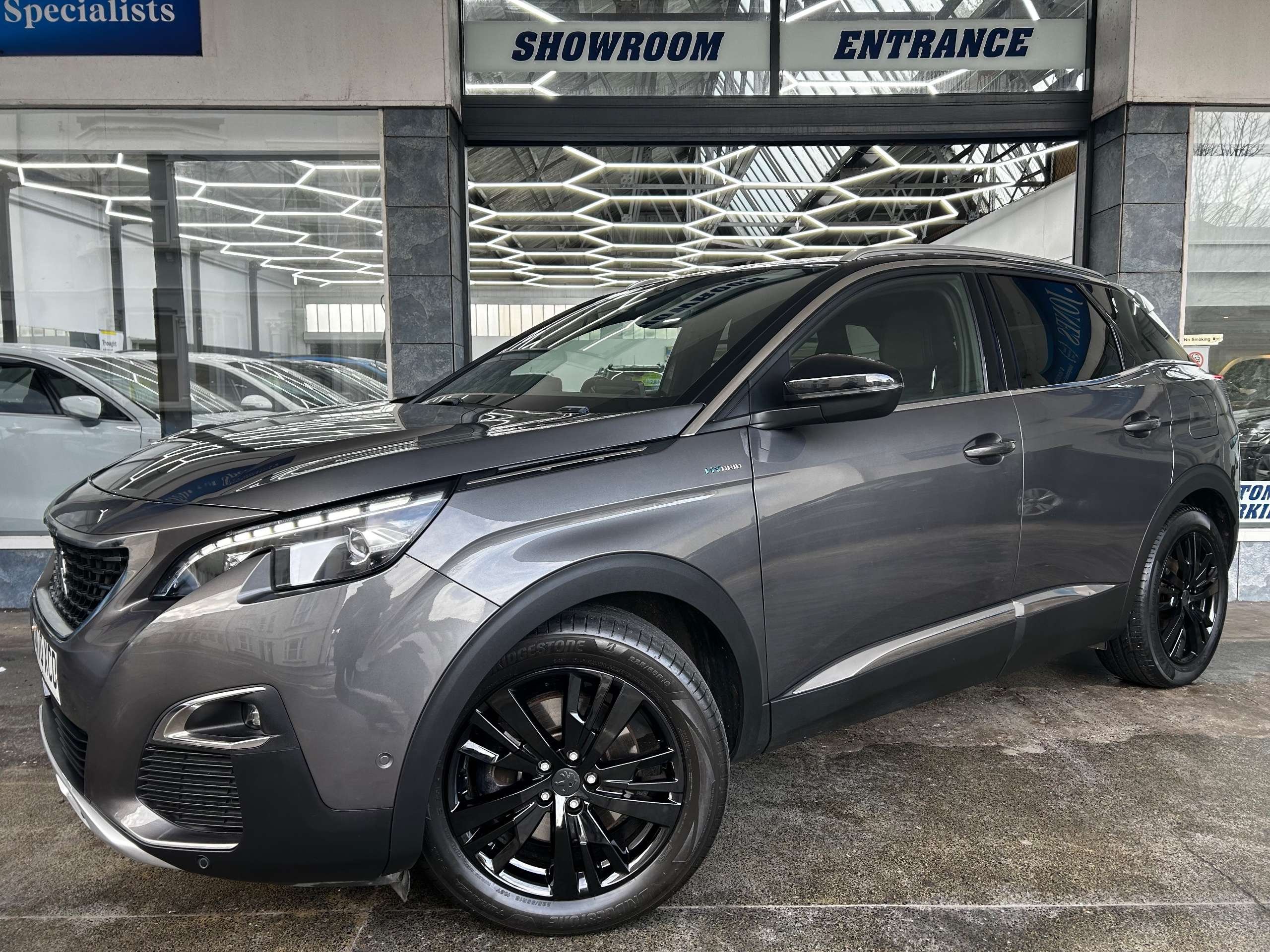 A 2020 PEUGEOT 3008 1.6 13.2kWh GT Line SUV Petrol Plug-in Hybrid e-EAT Euro 6 (s/s) (225 ps) 5dr A 2020 PEUGEOT 3008 1.6 13.2kWh GT Line SUV Petrol Plug-in Hybrid e-EAT Euro 6 (s/s) (225 ps) 5dr