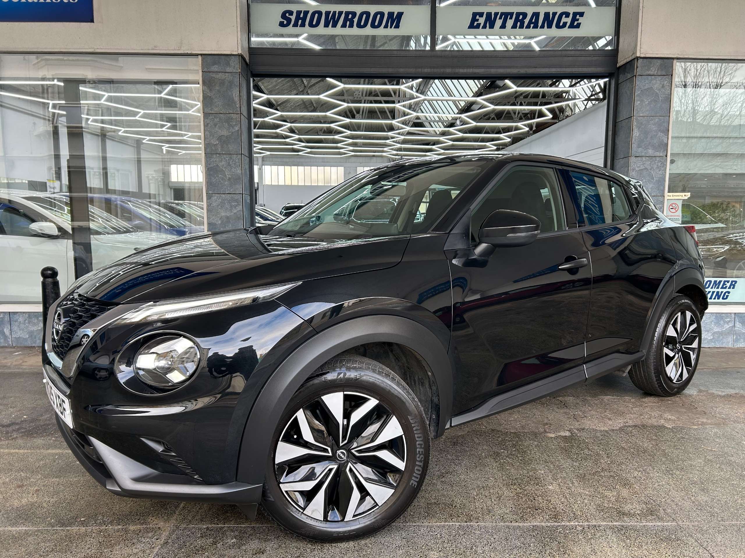 A 2025 NISSAN JUKE 1.0 DIG-T Acenta Premium SUV Petrol Manual Euro 6 (s/s) (114 ps) 5dr A 2025 NISSAN JUKE 1.0 DIG-T Acenta Premium SUV Petrol Manual Euro 6 (s/s) (114 ps) 5dr