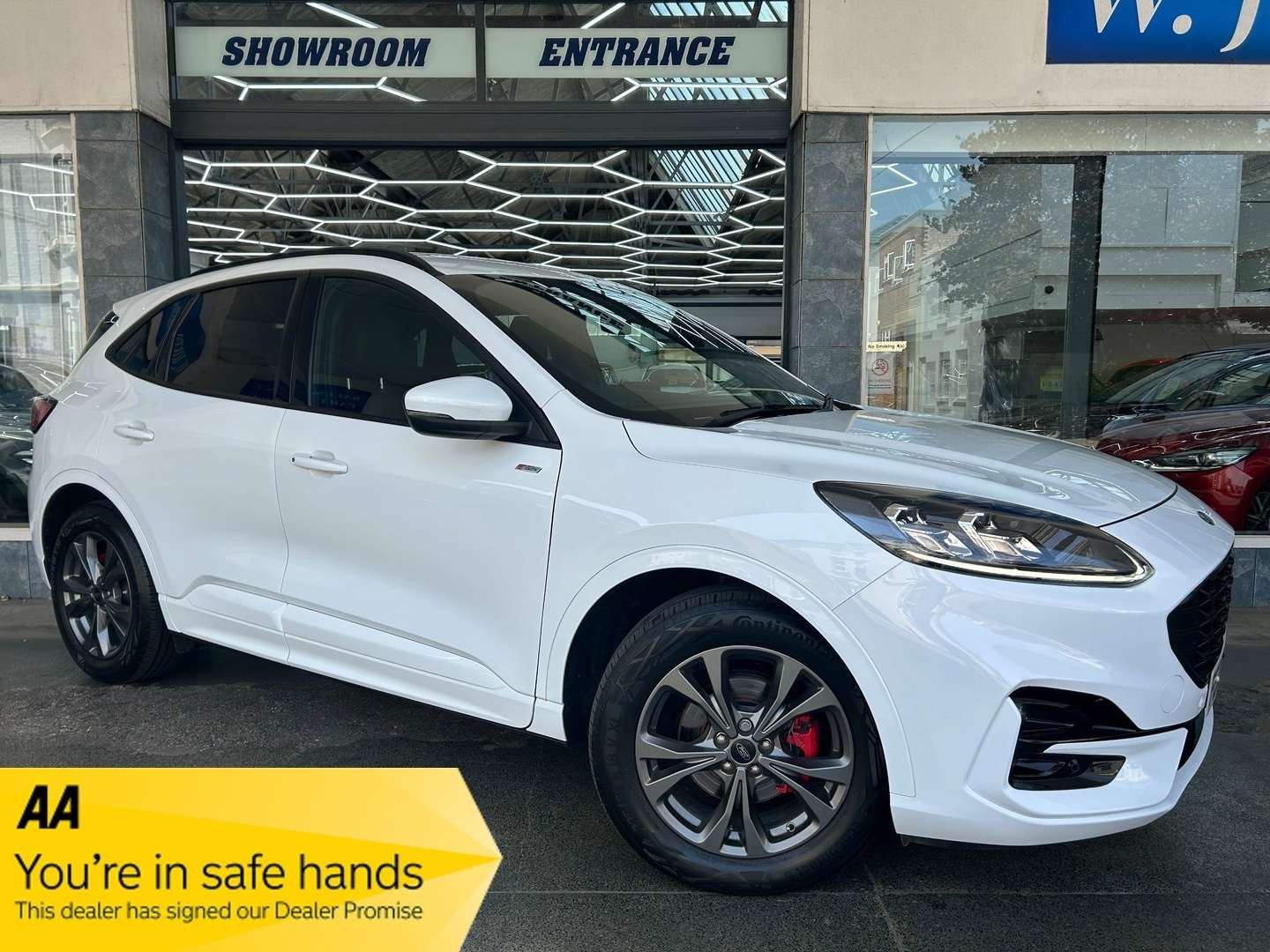 A 2023 FORD KUGA 2.5h Duratec ST-Line Edition SUV Petrol Hybrid CVT Euro 6 (s/s) (190 ps) 5dr A 2023 FORD KUGA 2.5h Duratec ST-Line Edition SUV Petrol Hybrid CVT Euro 6 (s/s) (190 ps) 5dr