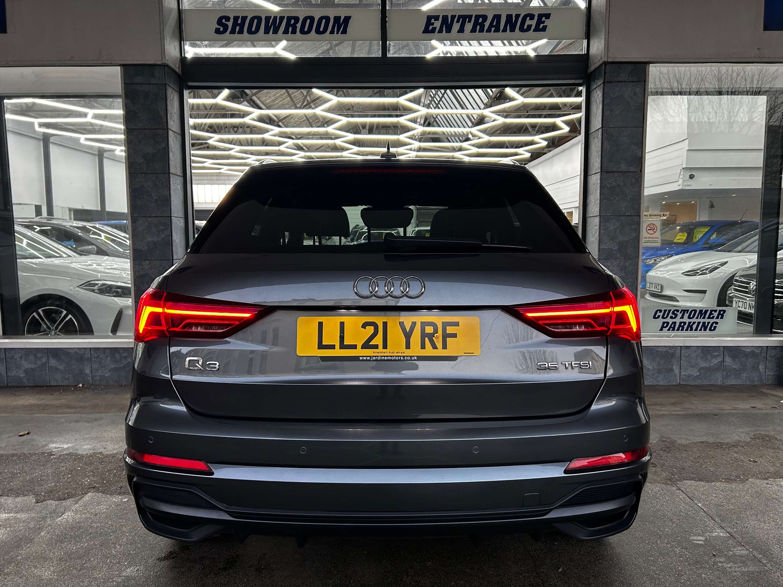 2021 AUDI Q3 2021 AUDI Q3