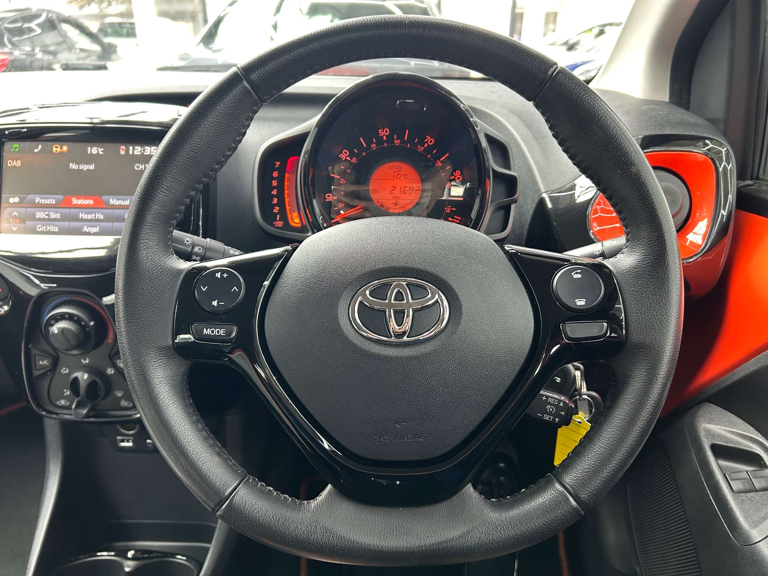 2015 TOYOTA AYGO 2015 TOYOTA AYGO