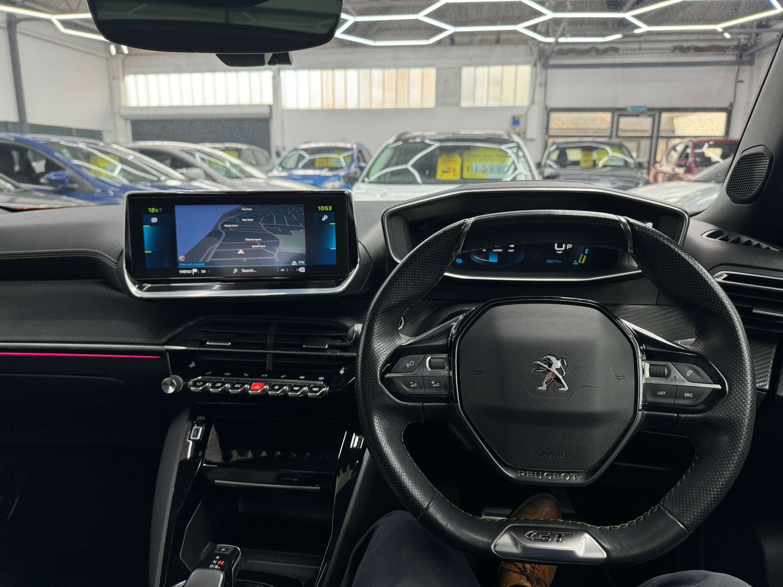 2021 PEUGEOT E-2008 2021 PEUGEOT E-2008