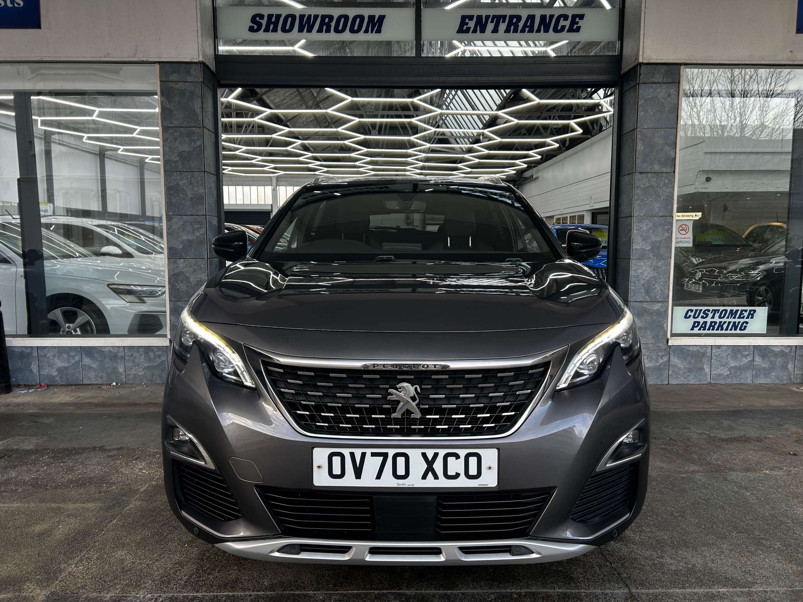 A 2020 PEUGEOT 3008 1.6 13.2kWh GT Line SUV Petrol Plug-in Hybrid e-EAT Euro 6 (s/s) (225 ps) 5dr A 2020 PEUGEOT 3008 1.6 13.2kWh GT Line SUV Petrol Plug-in Hybrid e-EAT Euro 6 (s/s) (225 ps) 5dr