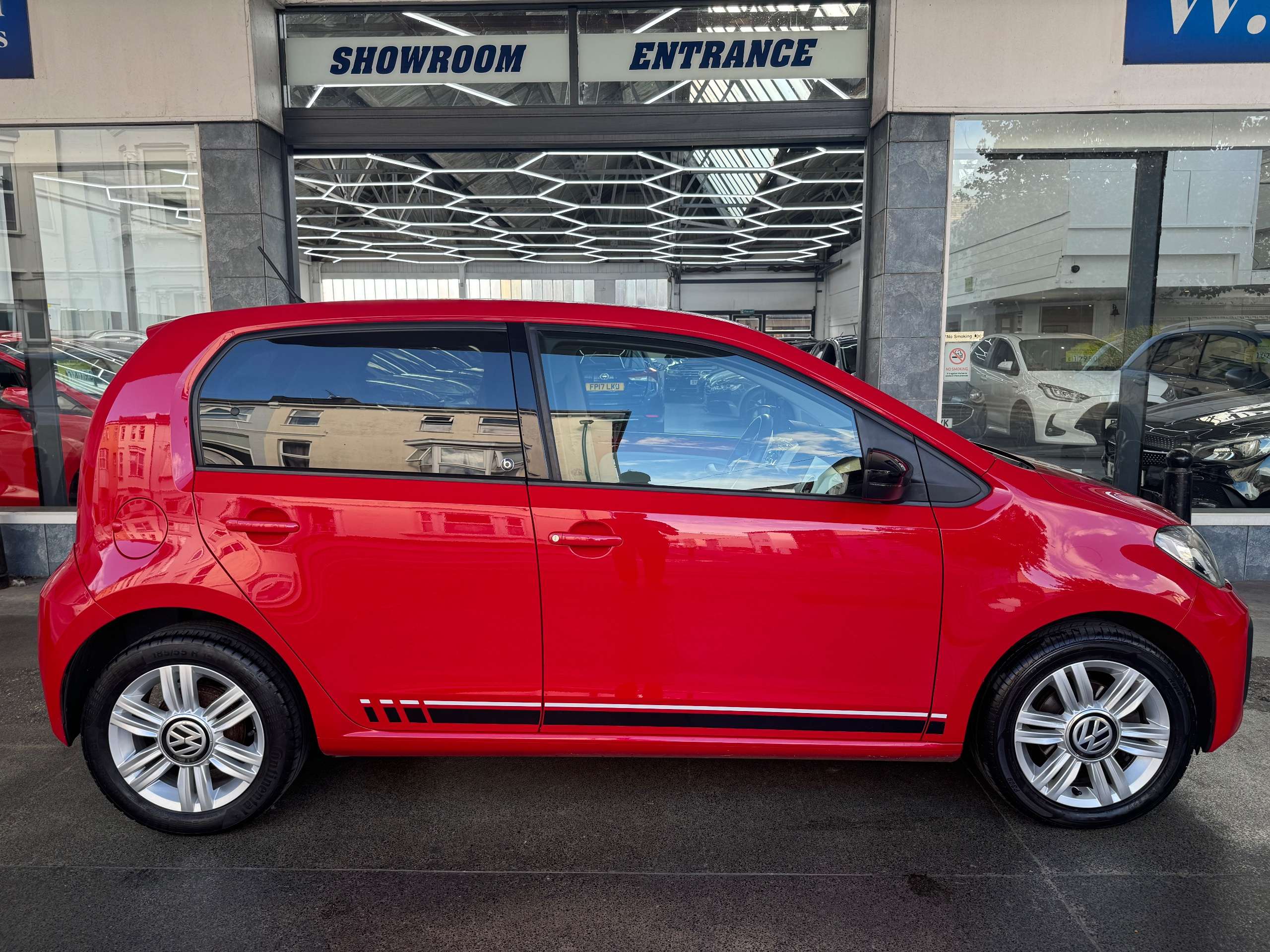 2019 VOLKSWAGEN UP! 2019 VOLKSWAGEN UP!