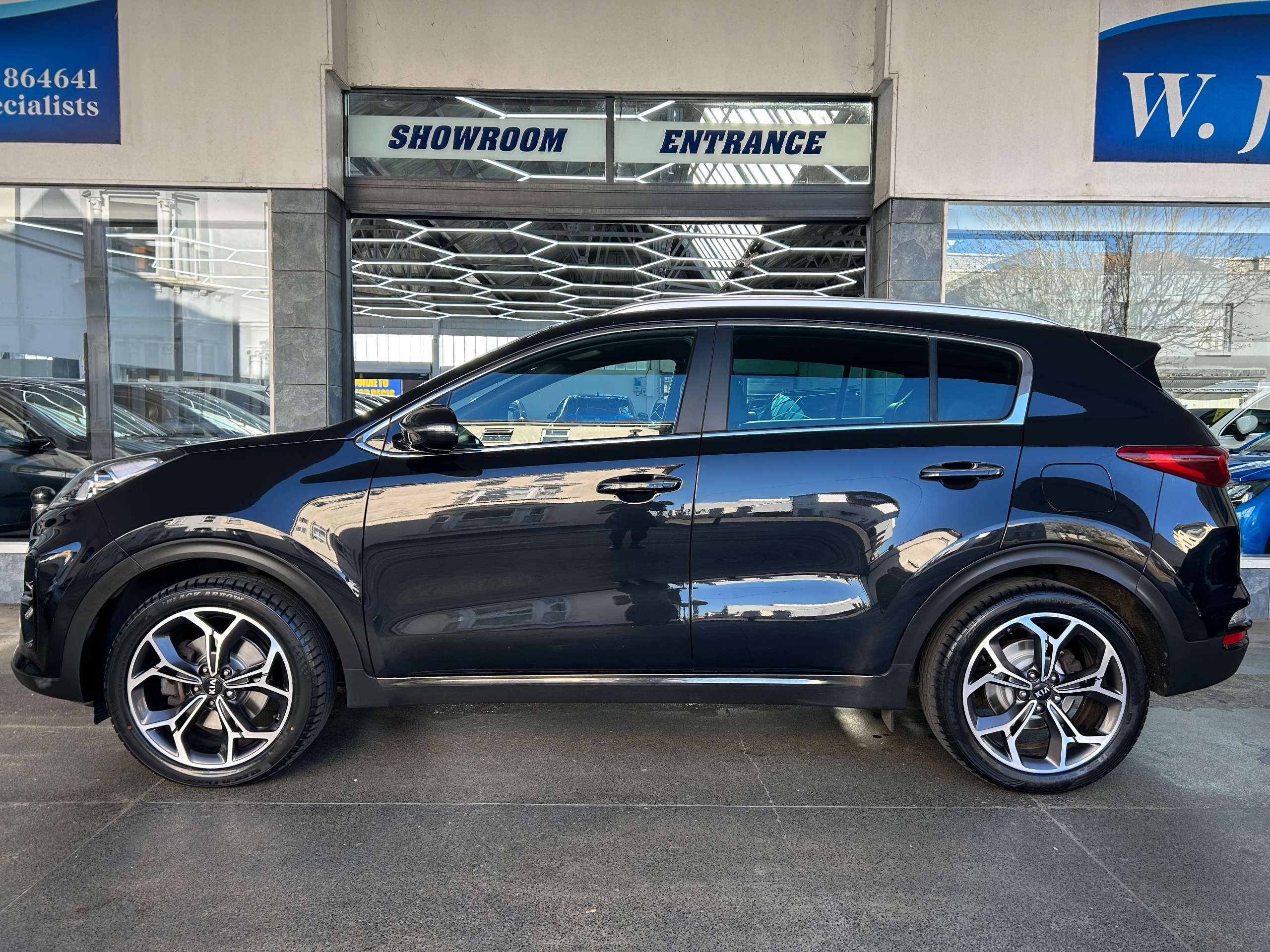 A 2019 KIA SPORTAGE 1.6 CRDi GT-Line SUV Diesel Manual Euro 6 (s/s) (134 bhp) 5dr A 2019 KIA SPORTAGE 1.6 CRDi GT-Line SUV Diesel Manual Euro 6 (s/s) (134 bhp) 5dr