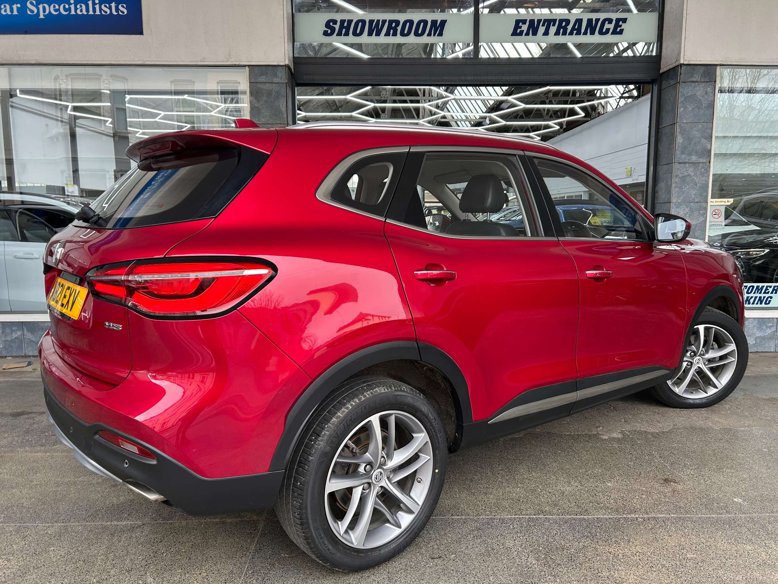 2021 MG HS 2021 MG HS