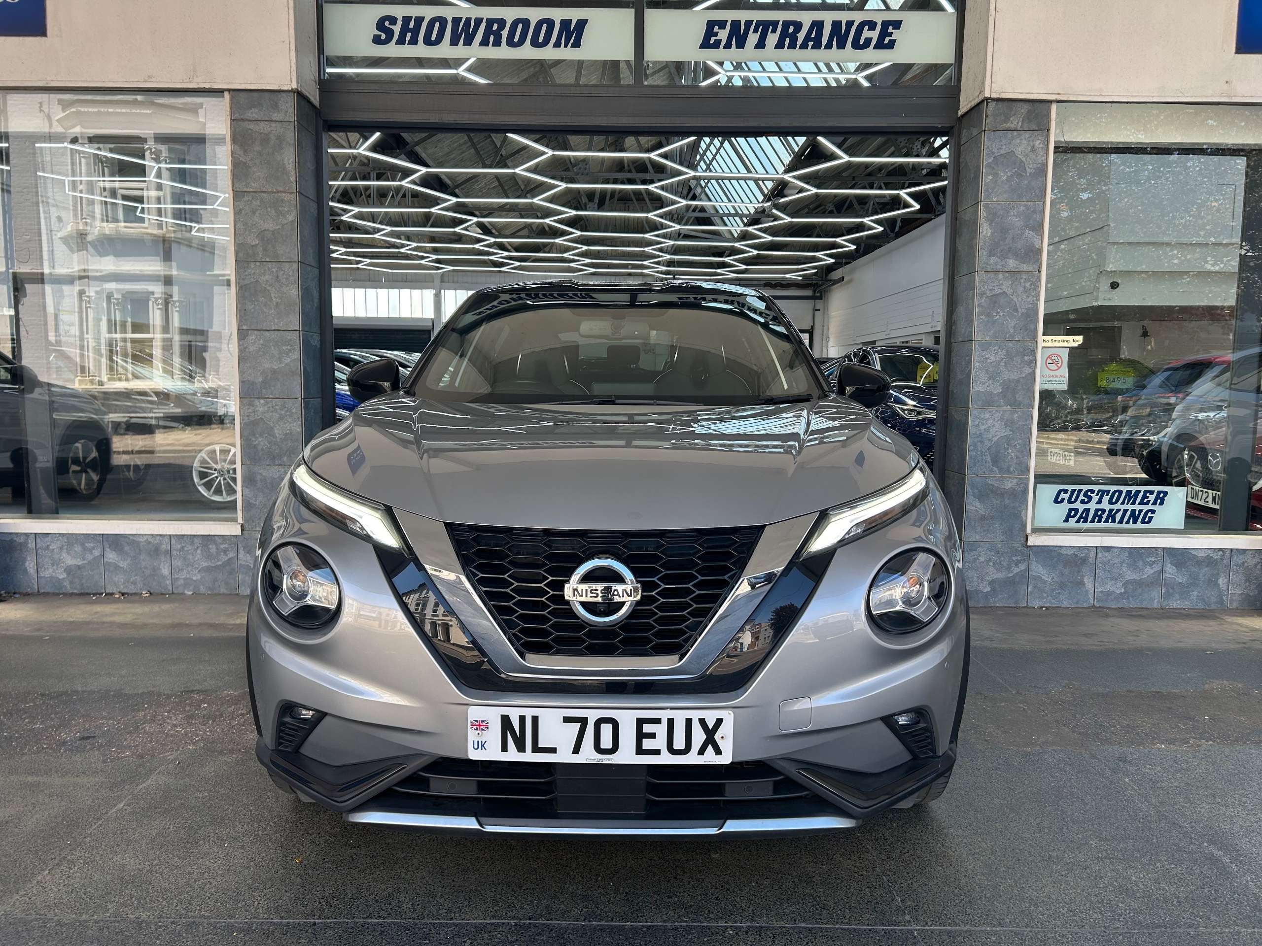 A 2020 NISSAN JUKE 1.0 DIG-T Tekna+ SUV Petrol DCT Auto Euro 6 (s/s) (114 ps) 5dr A 2020 NISSAN JUKE 1.0 DIG-T Tekna+ SUV Petrol DCT Auto Euro 6 (s/s) (114 ps) 5dr