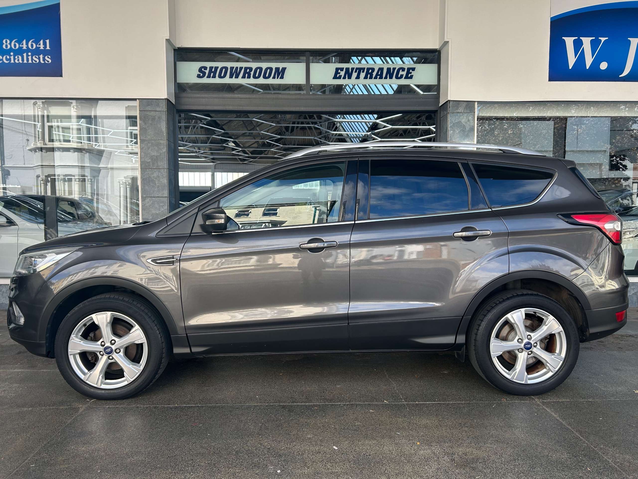A 2018 FORD KUGA 1.5T EcoBoost ST-Line X SUV Petrol Manual Euro 6 (s/s) (150 ps) 5dr A 2018 FORD KUGA 1.5T EcoBoost ST-Line X SUV Petrol Manual Euro 6 (s/s) (150 ps) 5dr