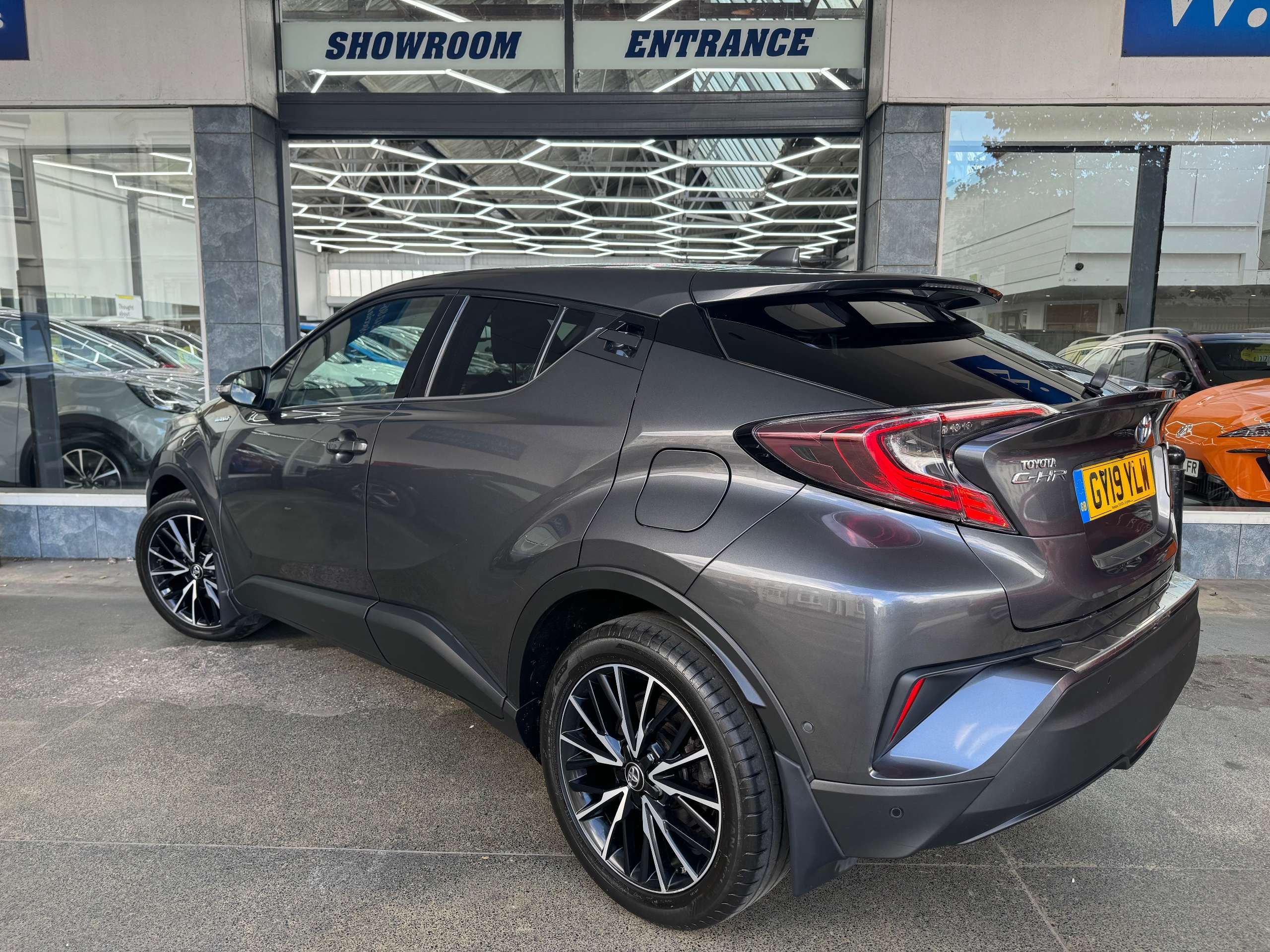 2019 TOYOTA C-HR 2019 TOYOTA C-HR