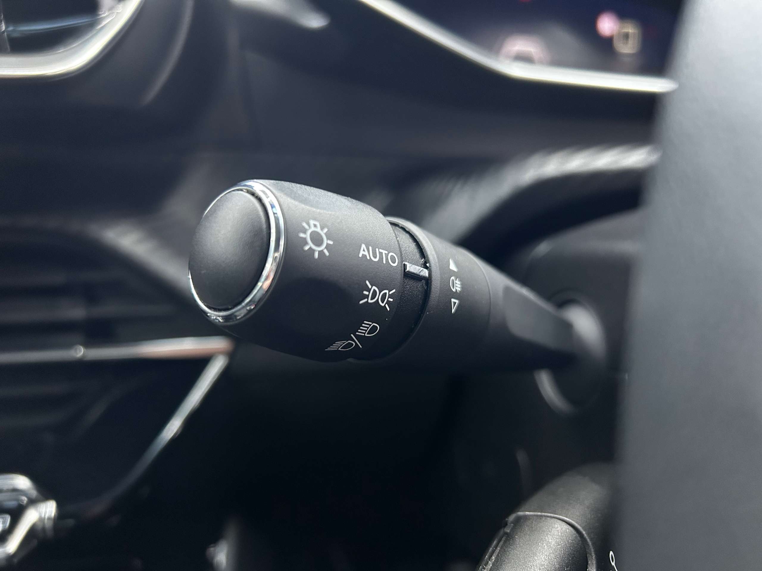 2021 PEUGEOT 208 2021 PEUGEOT 208