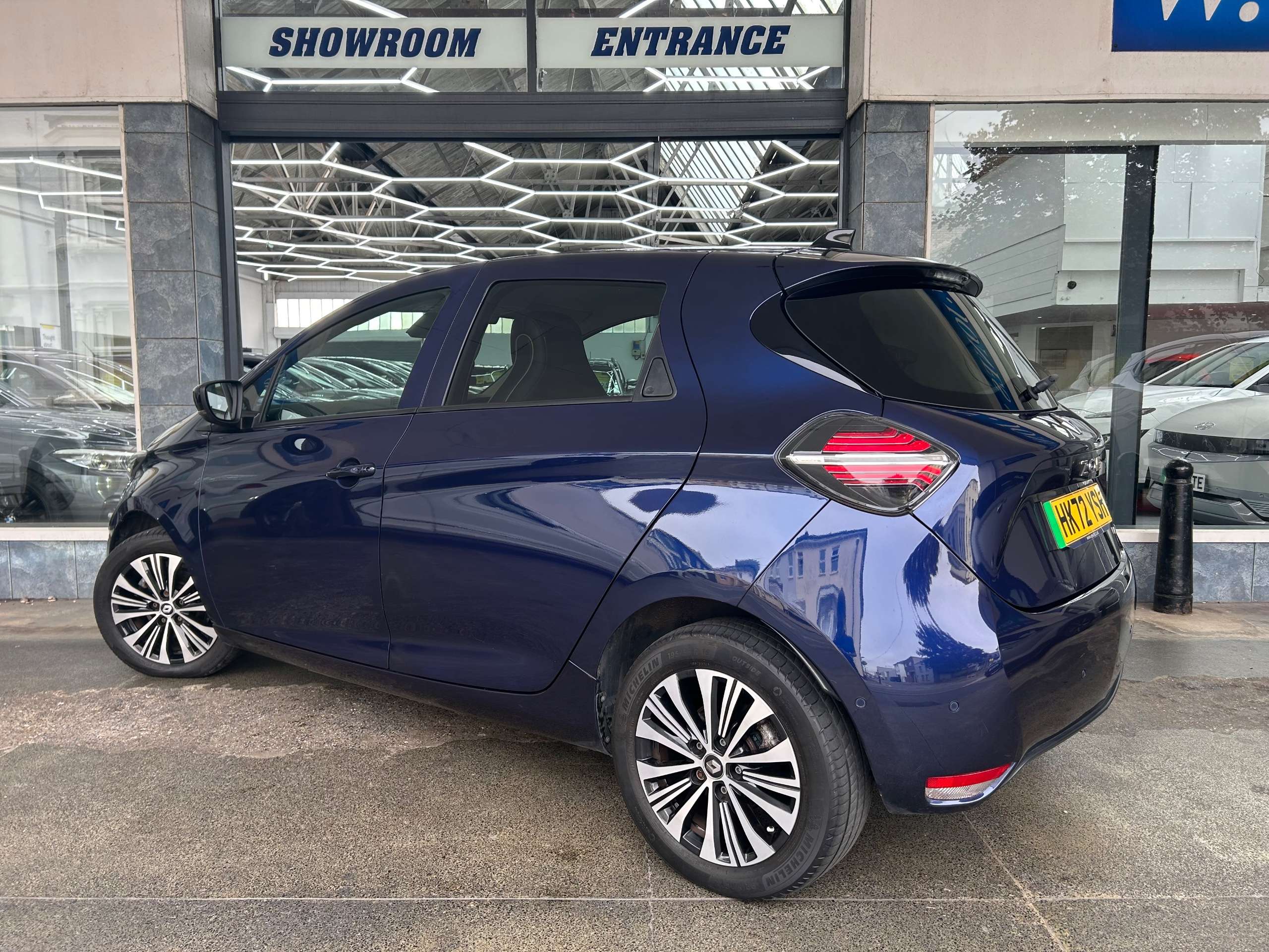 A 2022 RENAULT ZOE R135 EV50 52kWh Techno Hatchback Electric Auto (Boost Charge) (134 bhp) 5dr A 2022 RENAULT ZOE R135 EV50 52kWh Techno Hatchback Electric Auto (Boost Charge) (134 bhp) 5dr
