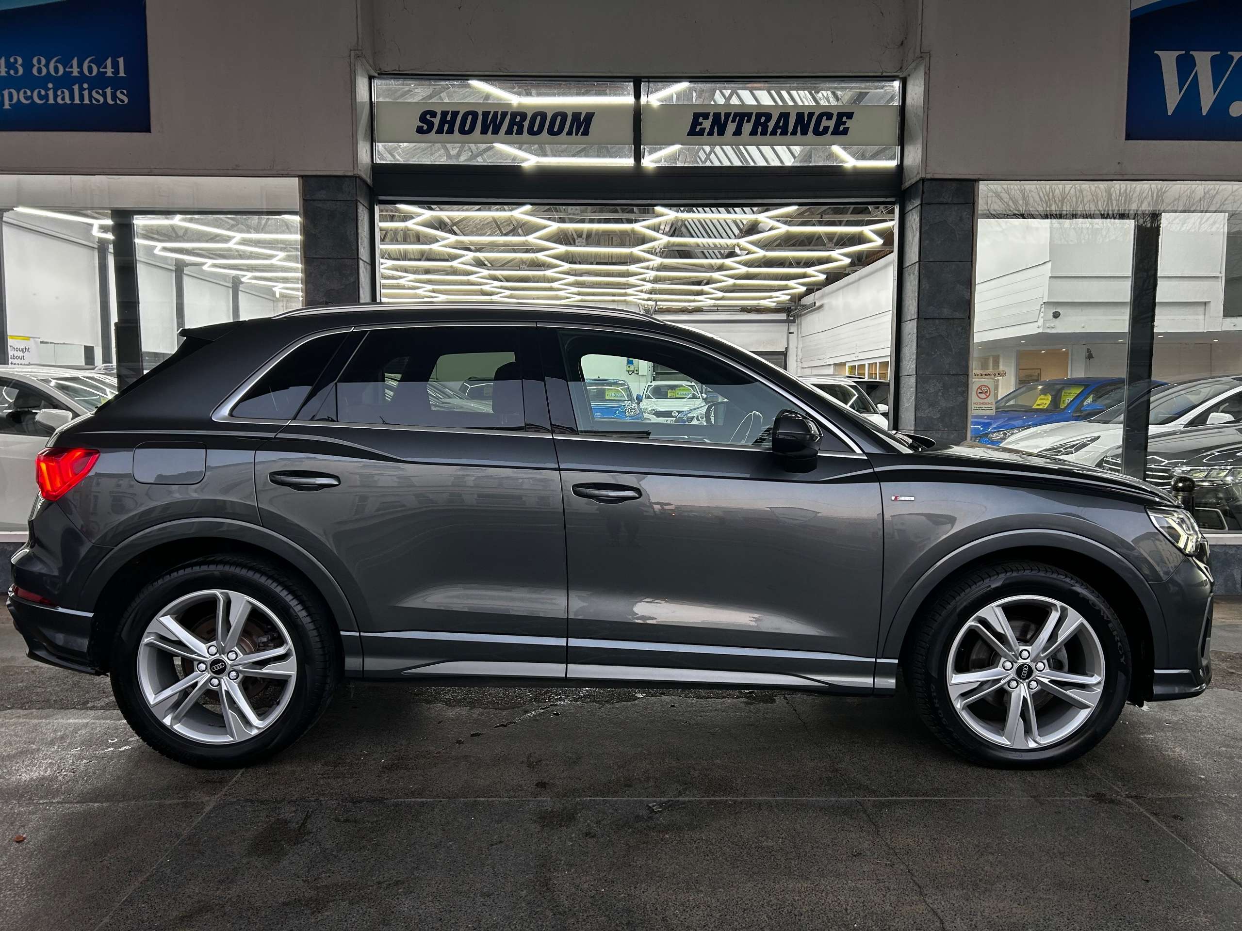 2021 AUDI Q3 2021 AUDI Q3