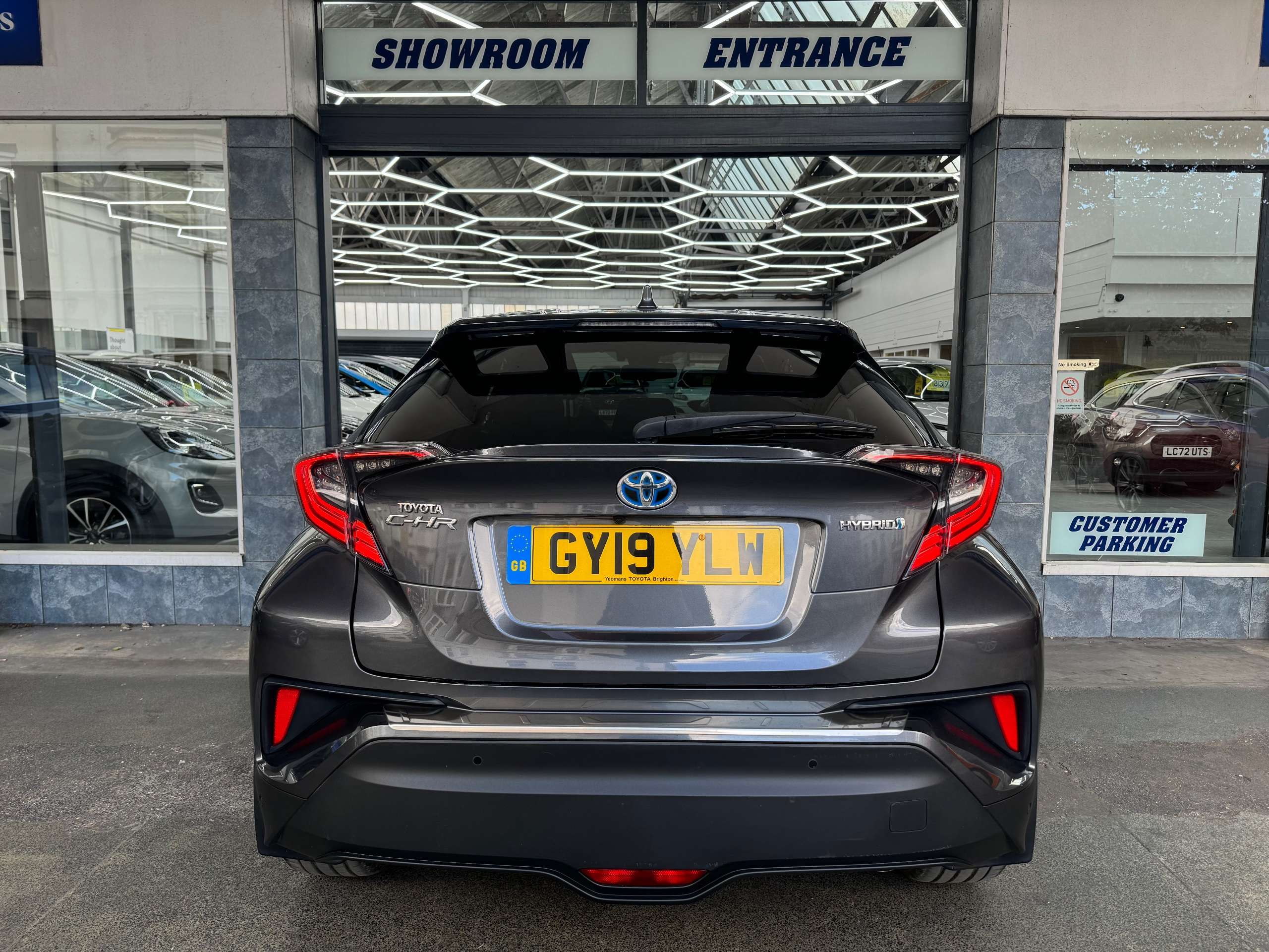 2019 TOYOTA C-HR 2019 TOYOTA C-HR
