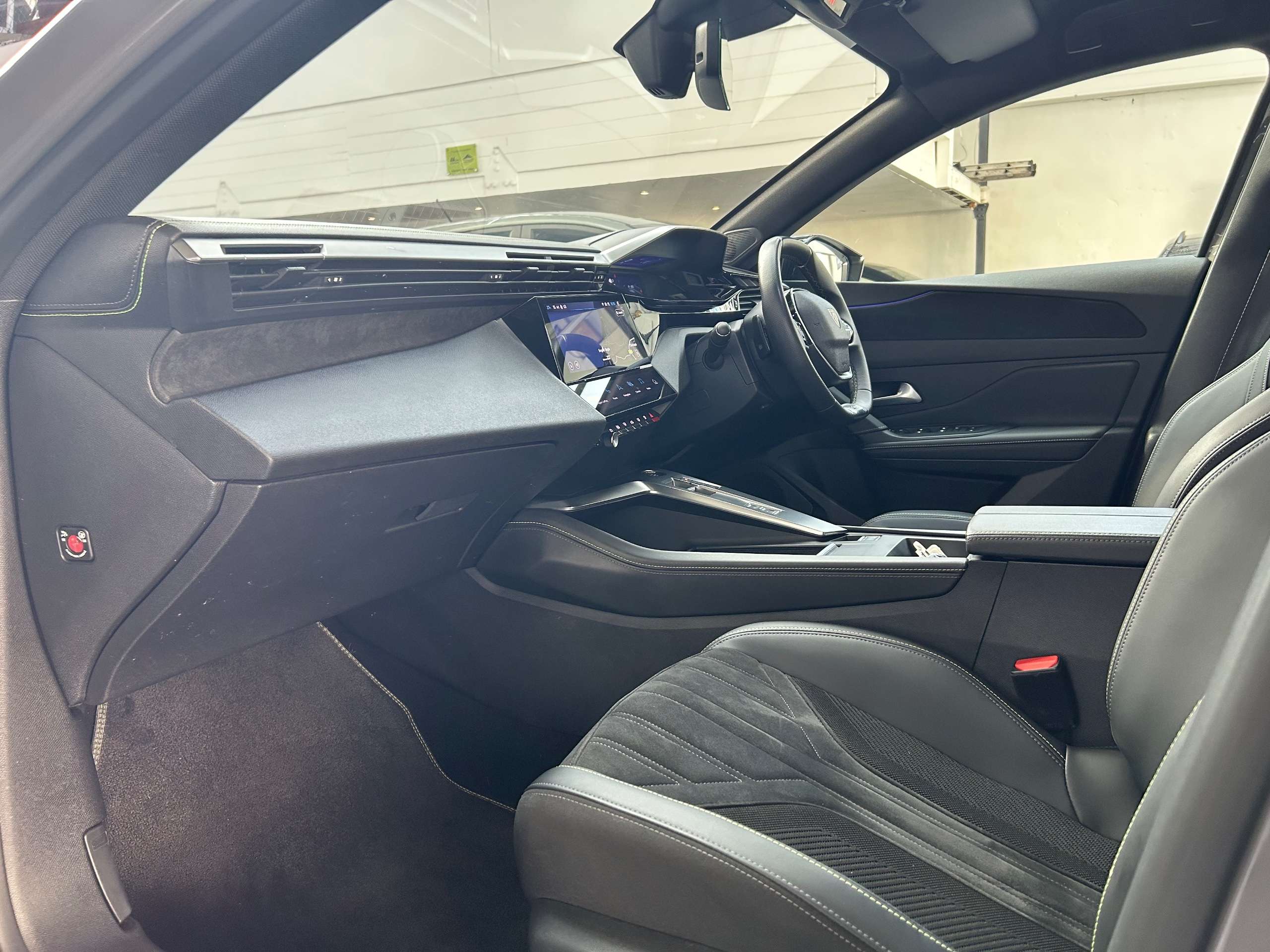 2024 PEUGEOT 408 2024 PEUGEOT 408