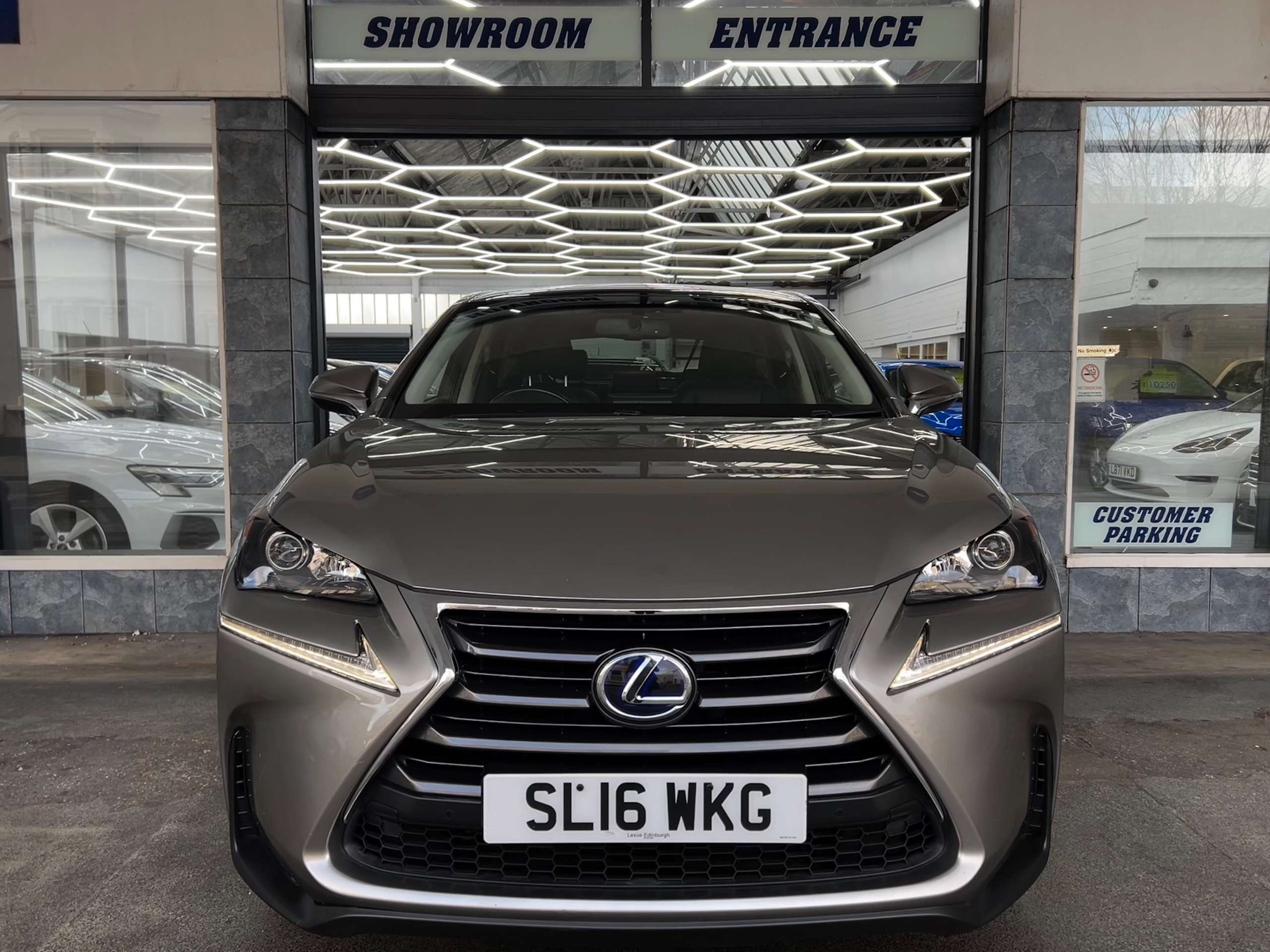 A 2016 LEXUS NX 2.5 300h Luxury SUV Petrol Hybrid E-CVT 4WD Euro 6 (s/s) (197 ps) 5dr A 2016 LEXUS NX 2.5 300h Luxury SUV Petrol Hybrid E-CVT 4WD Euro 6 (s/s) (197 ps) 5dr