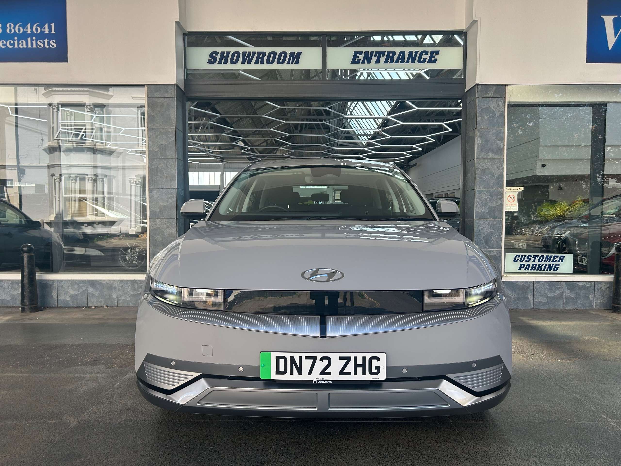 A 2022 HYUNDAI IONIQ 5 58kWh Premium Hatchback Electric Auto (170 ps) 5dr A 2022 HYUNDAI IONIQ 5 58kWh Premium Hatchback Electric Auto (170 ps) 5dr