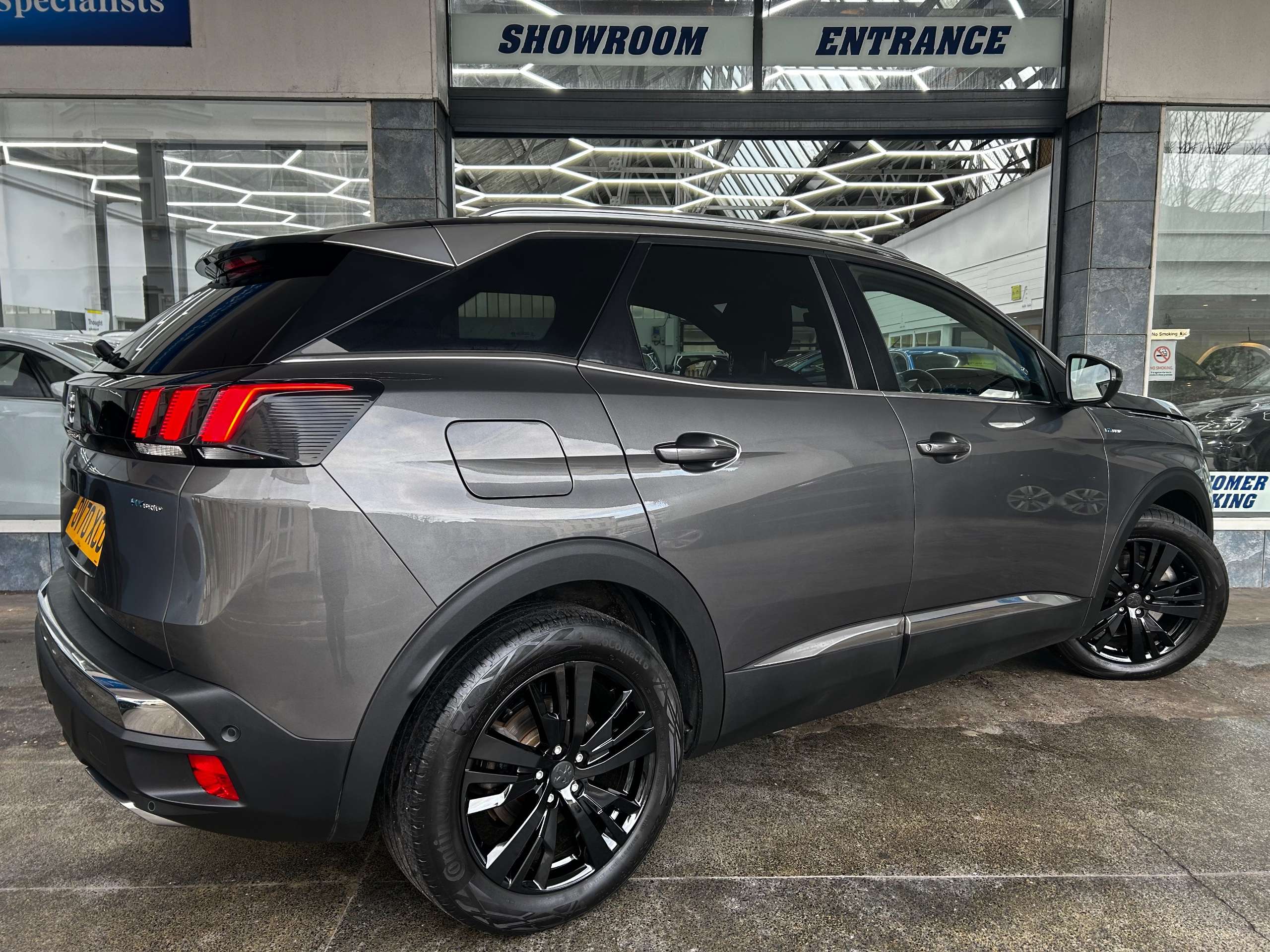 2020 PEUGEOT 3008 2020 PEUGEOT 3008