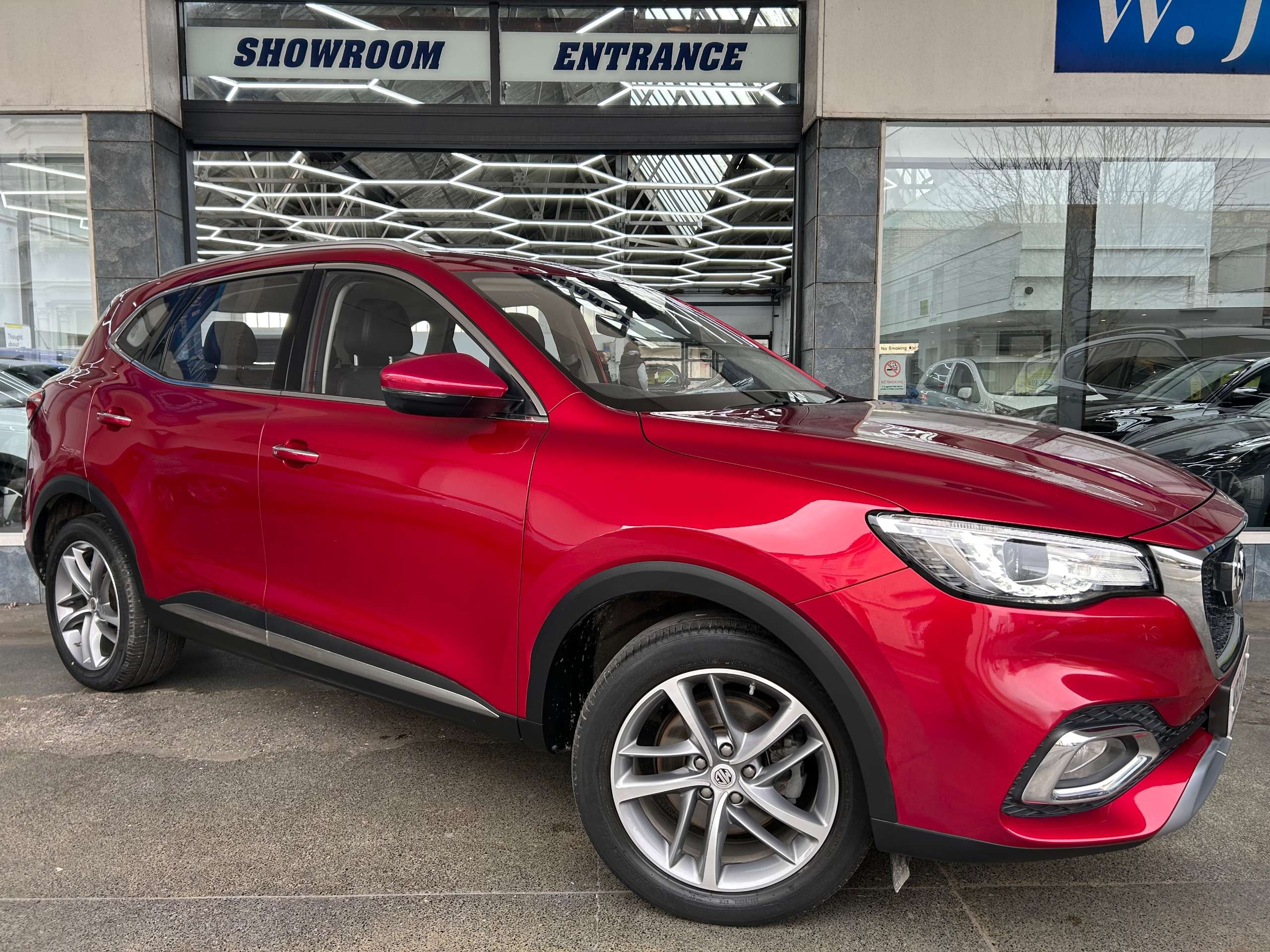 A 2021 MG HS 1.5 T-GDI Excite SUV Petrol DCT Euro 6 (s/s) (162 ps) 5dr A 2021 MG HS 1.5 T-GDI Excite SUV Petrol DCT Euro 6 (s/s) (162 ps) 5dr