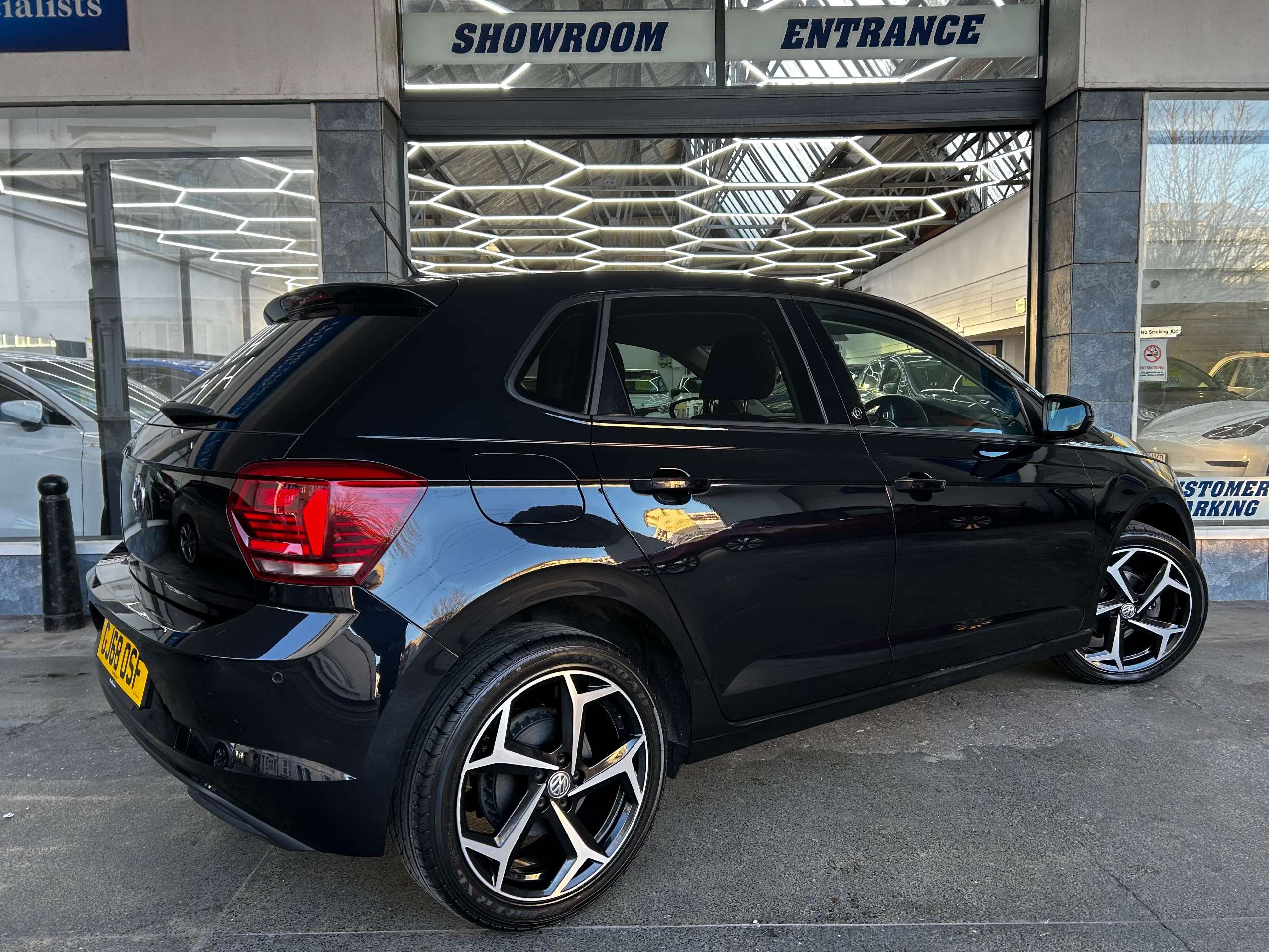 2018 VOLKSWAGEN POLO 2018 VOLKSWAGEN POLO