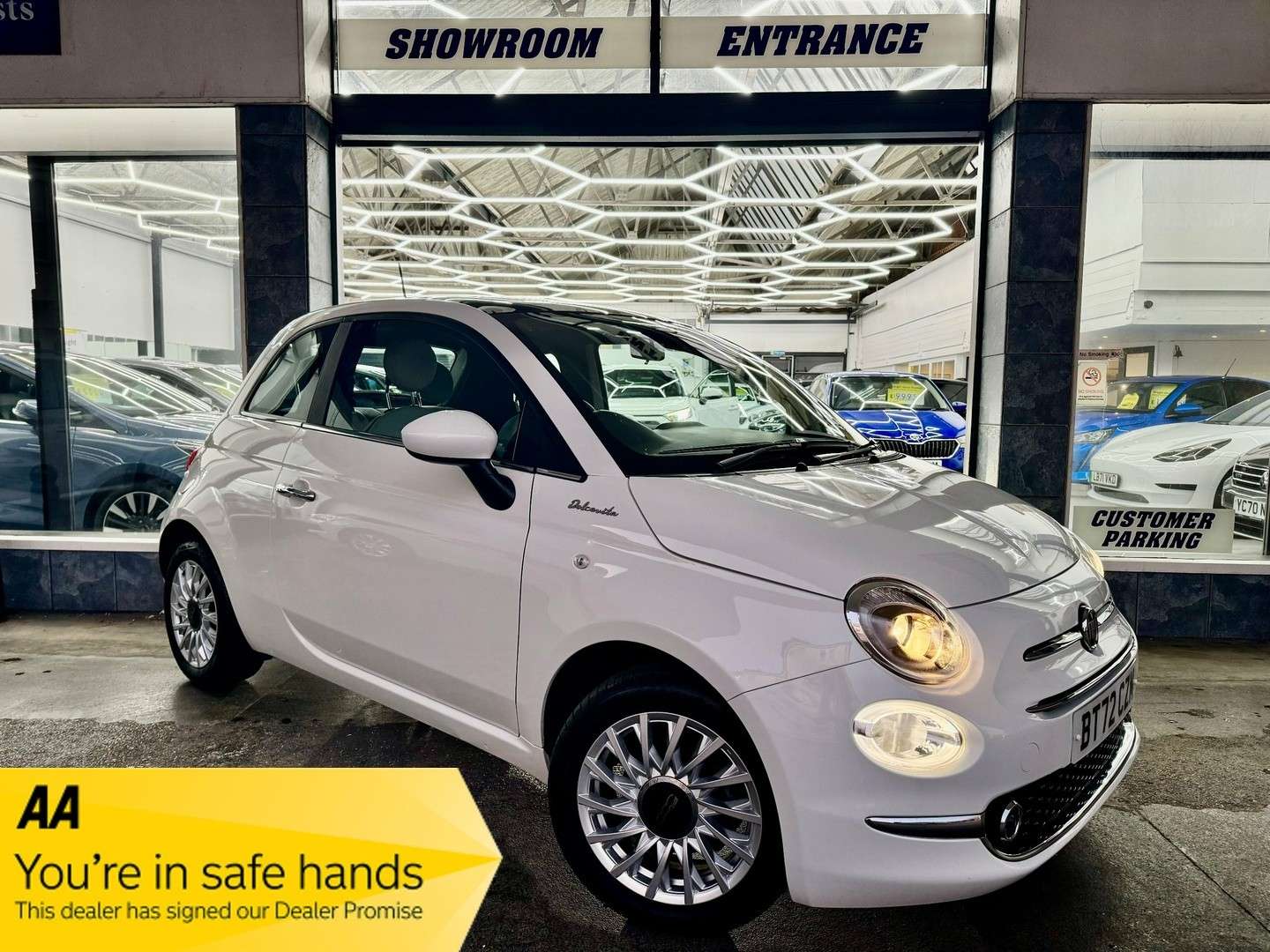 A 2023 FIAT 500 1.0 MHEV Dolcevita Hatchback Petrol Manual Euro 6 (s/s) (70 bhp) 3dr A 2023 FIAT 500 1.0 MHEV Dolcevita Hatchback Petrol Manual Euro 6 (s/s) (70 bhp) 3dr