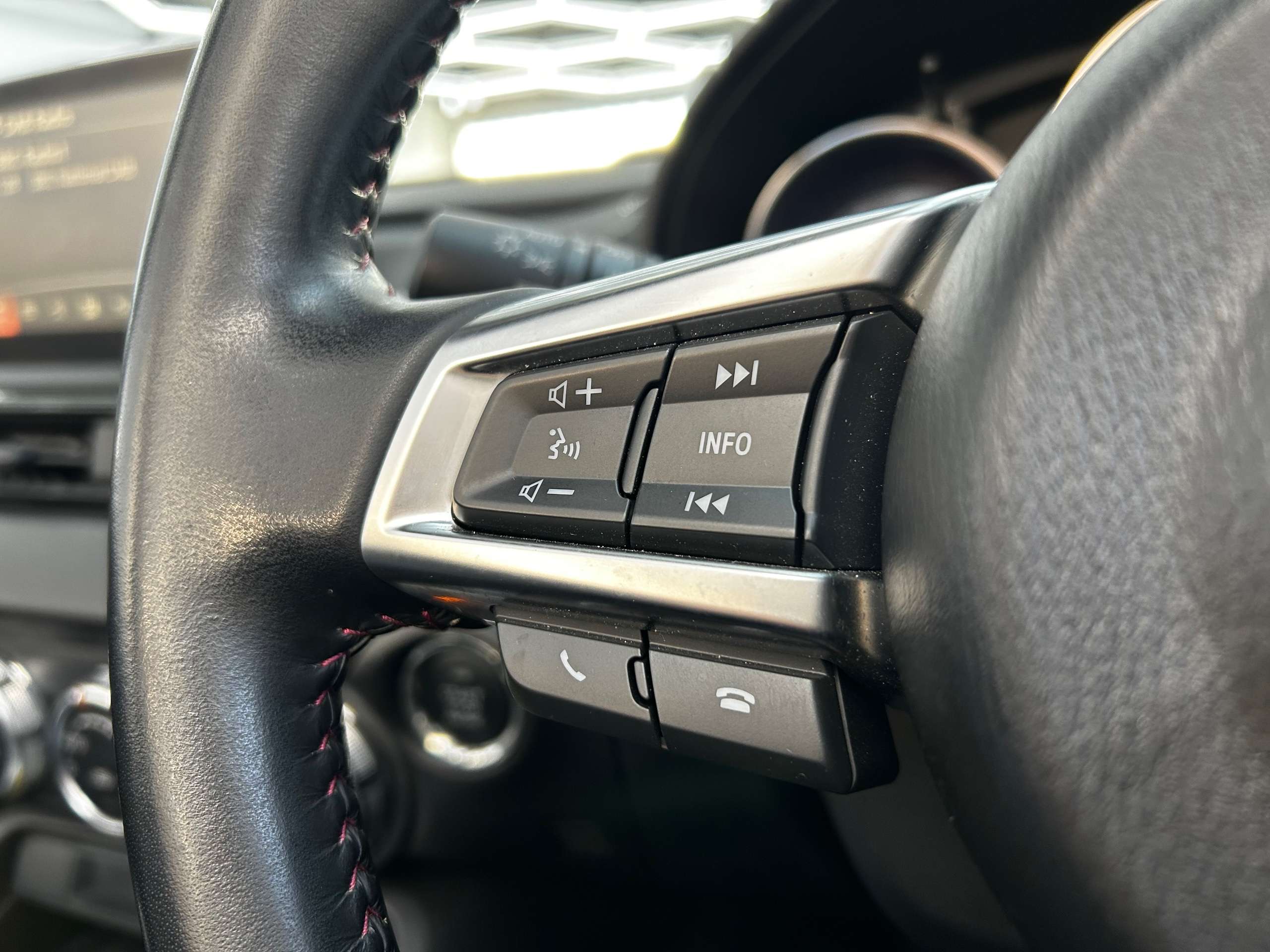 2016 MAZDA MX-5 2016 MAZDA MX-5