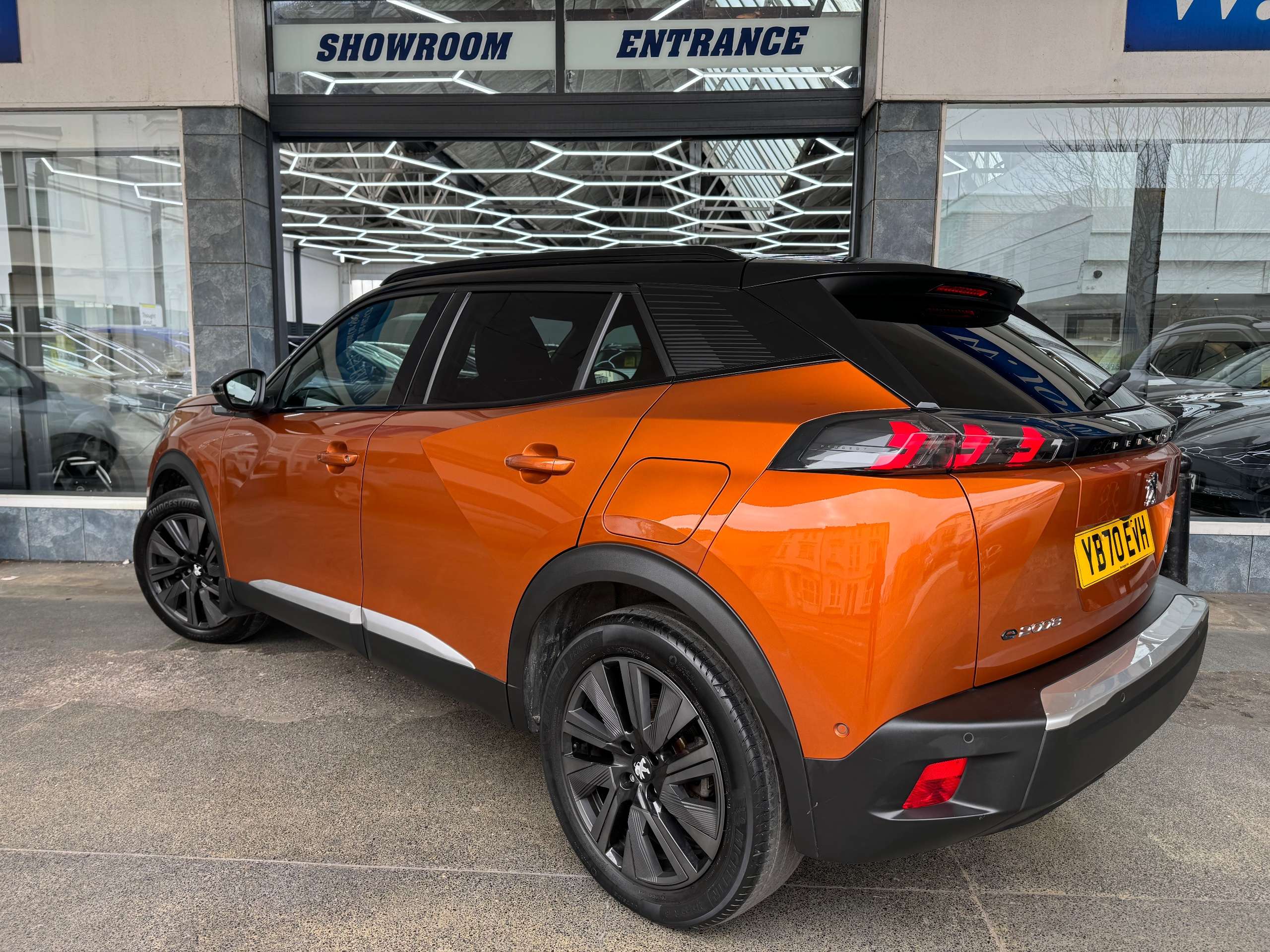 2021 PEUGEOT E-2008 2021 PEUGEOT E-2008