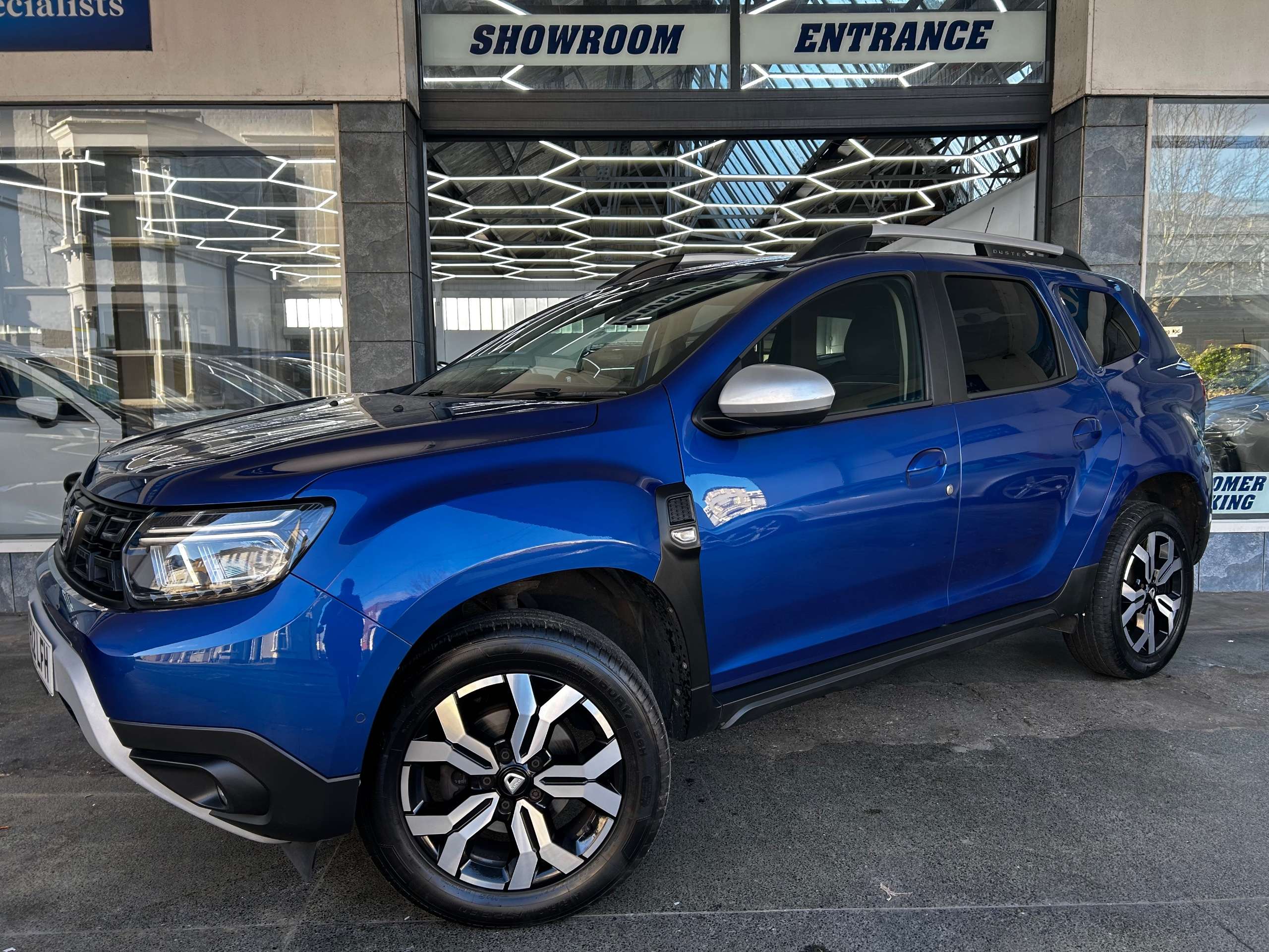 A 2022 DACIA DUSTER 1.3 TCe Prestige SUV Petrol Manual Euro 6 (s/s) (130 ps) 5dr A 2022 DACIA DUSTER 1.3 TCe Prestige SUV Petrol Manual Euro 6 (s/s) (130 ps) 5dr