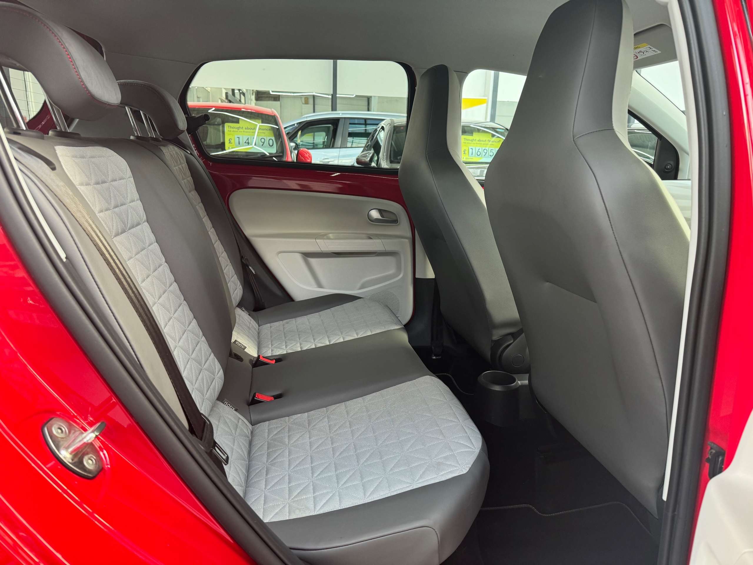 2019 VOLKSWAGEN UP! 2019 VOLKSWAGEN UP!