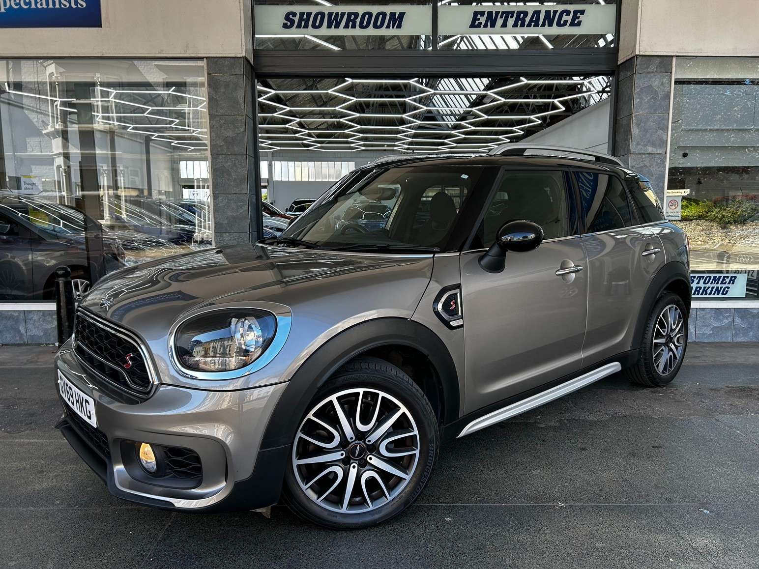 A 2019 MINI COUNTRYMAN 2.0 Cooper S Sport SUV Petrol Steptronic Euro 6 (s/s) (192 ps) 5dr A 2019 MINI COUNTRYMAN 2.0 Cooper S Sport SUV Petrol Steptronic Euro 6 (s/s) (192 ps) 5dr