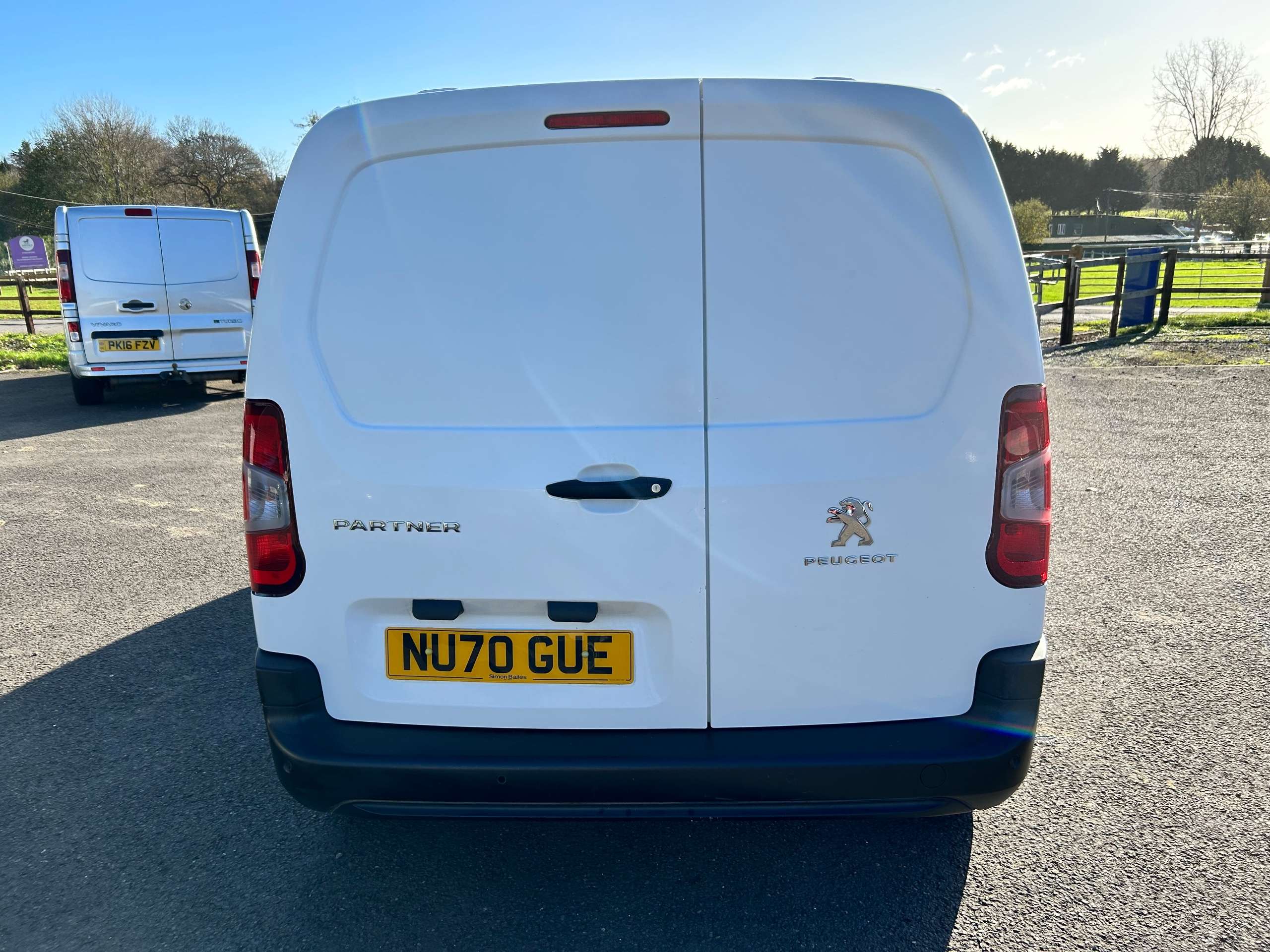 A 2020 PEUGEOT PARTNER 1.5 BlueHDi 1000 Professional Standard Panel Van 5dr Diesel Manual SWB Euro 6 (s/s) (100 bhp) A 2020 PEUGEOT PARTNER 1.5 BlueHDi 1000 Professional Standard Panel Van 5dr Diesel Manual SWB Euro 6 (s/s) (100 bhp)
