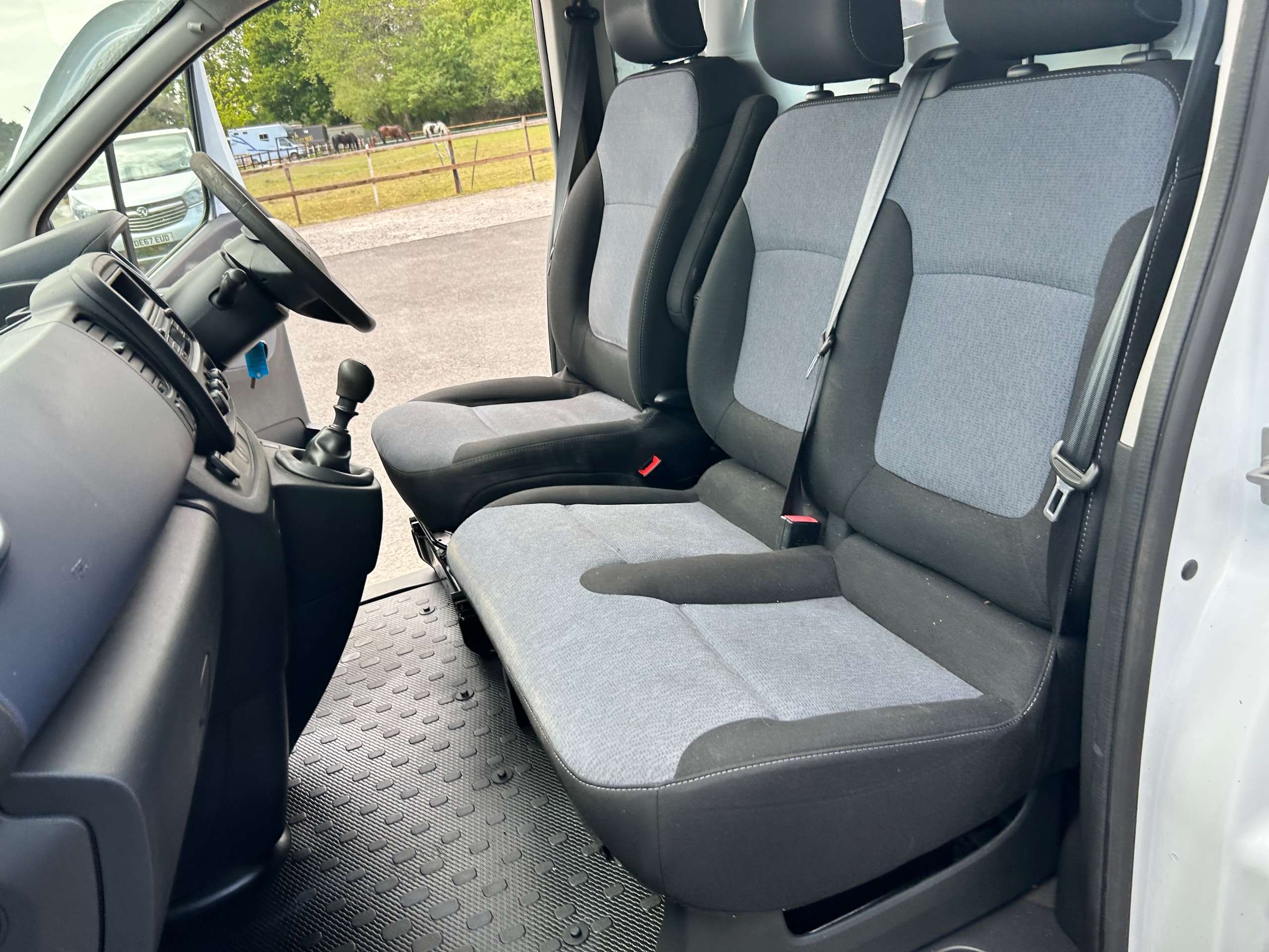 2016 VAUXHALL VIVARO 2016 VAUXHALL VIVARO