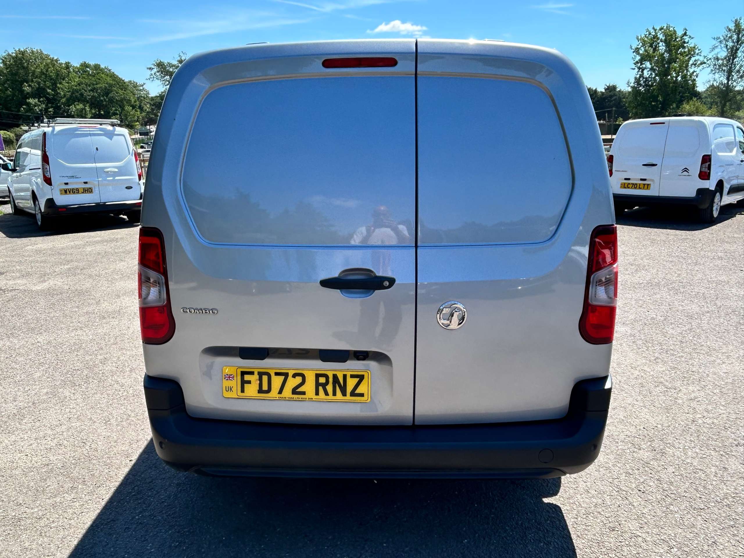 A 2023 VAUXHALL COMBO 1.5 Turbo D 2300 Prime Panel Van 6dr Diesel Manual L2 H1 Euro 6 (s/s) (100 ps) A 2023 VAUXHALL COMBO 1.5 Turbo D 2300 Prime Panel Van 6dr Diesel Manual L2 H1 Euro 6 (s/s) (100 ps)