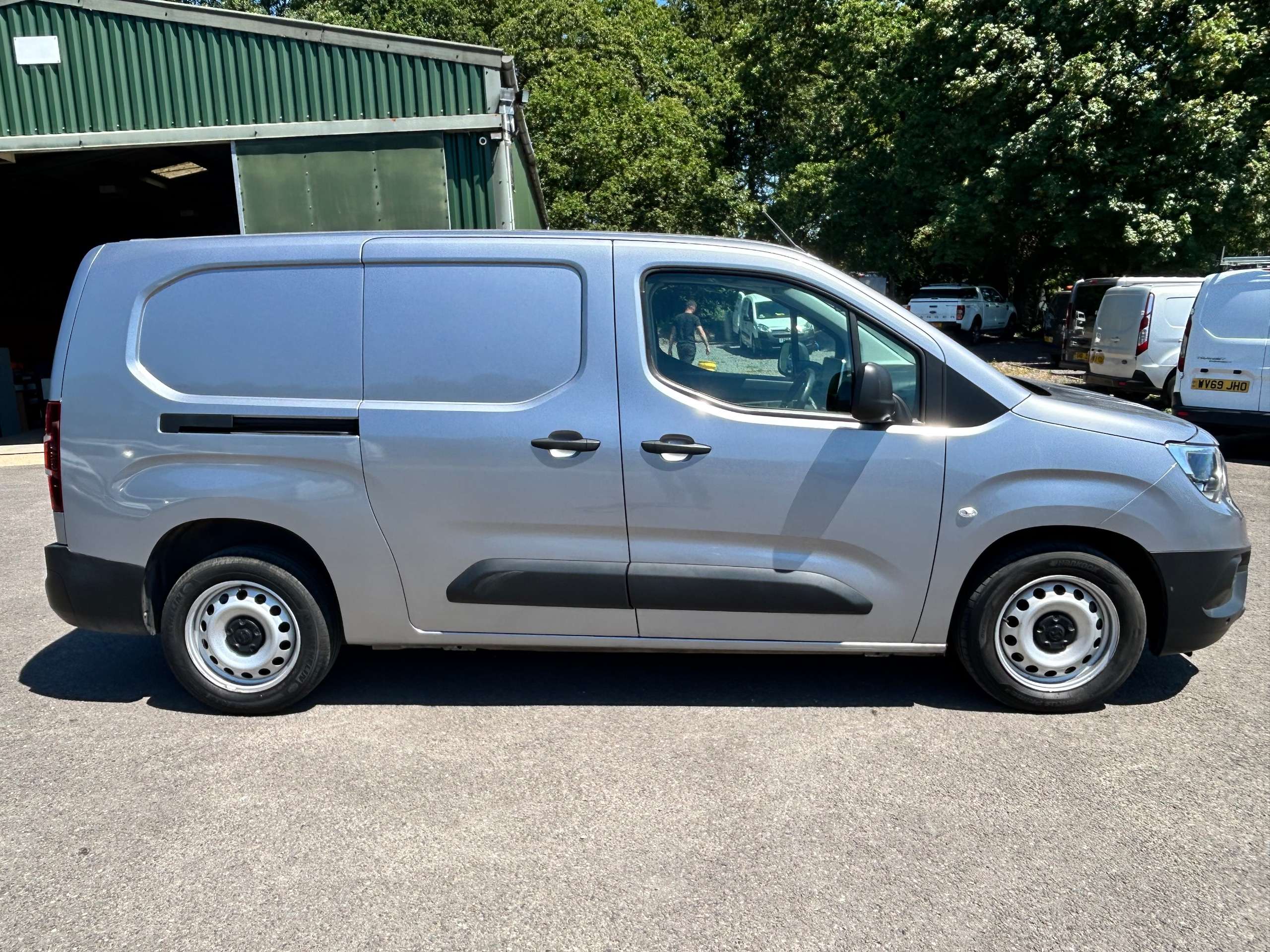 A 2023 VAUXHALL COMBO 1.5 Turbo D 2300 Prime Panel Van 6dr Diesel Manual L2 H1 Euro 6 (s/s) (100 ps) A 2023 VAUXHALL COMBO 1.5 Turbo D 2300 Prime Panel Van 6dr Diesel Manual L2 H1 Euro 6 (s/s) (100 ps)