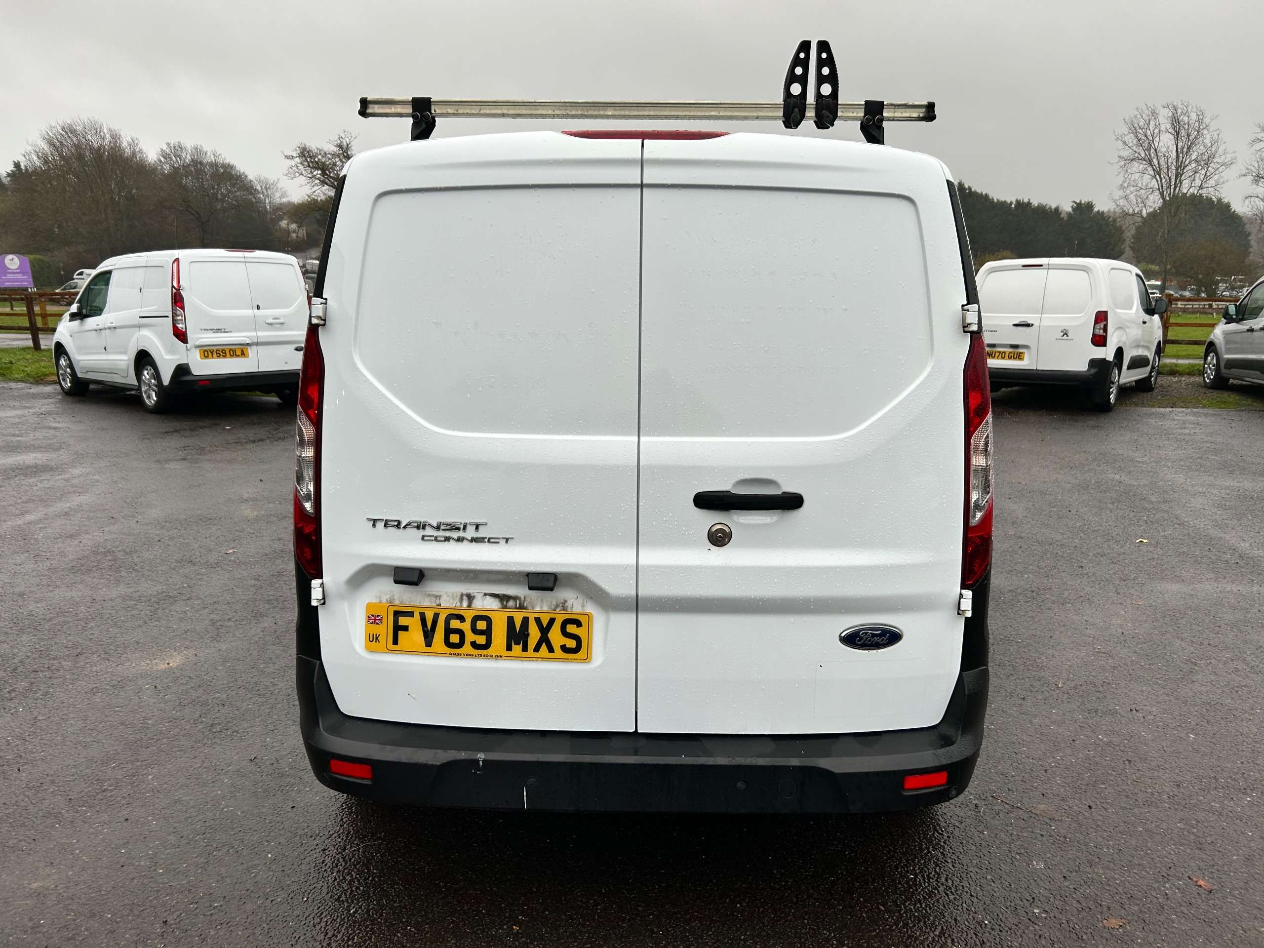 A 2020 FORD TRANSIT CONNECT 1.5 240 EcoBlue Leader Panel Van 5dr Diesel Manual L2 Euro 6 (s/s) (120 ps) A 2020 FORD TRANSIT CONNECT 1.5 240 EcoBlue Leader Panel Van 5dr Diesel Manual L2 Euro 6 (s/s) (120 ps)
