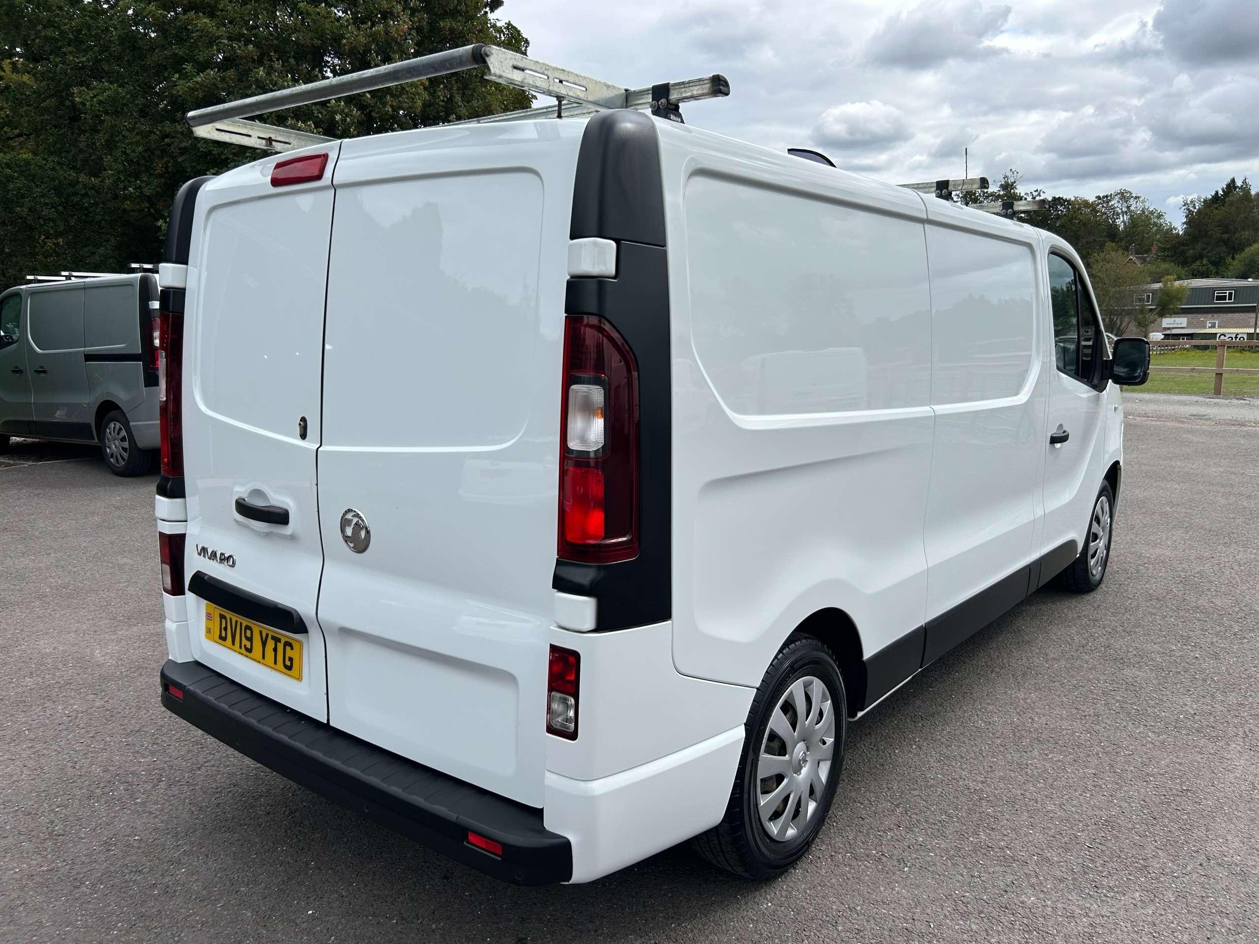 A 2019 VAUXHALL VIVARO 1.6 CDTi 2900 Sportive Panel Van 5dr Diesel Manual L2 H1 Euro 6 (120 ps) A 2019 VAUXHALL VIVARO 1.6 CDTi 2900 Sportive Panel Van 5dr Diesel Manual L2 H1 Euro 6 (120 ps)