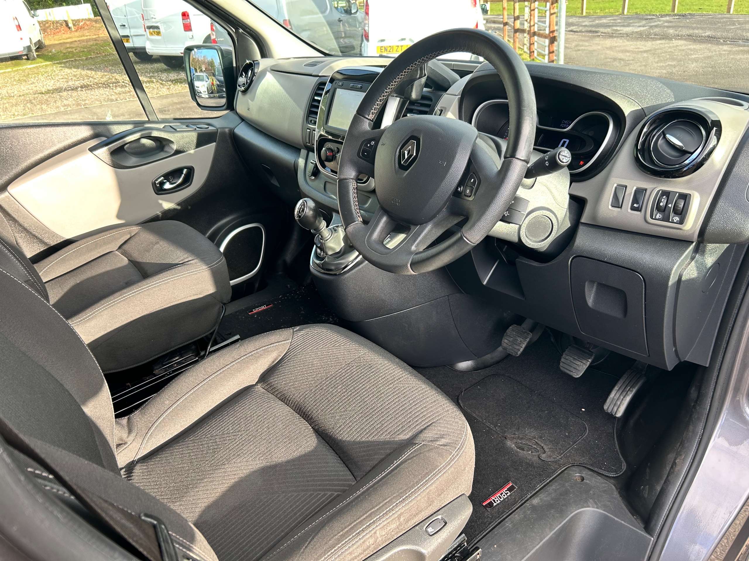 2018 RENAULT TRAFIC 2018 RENAULT TRAFIC
