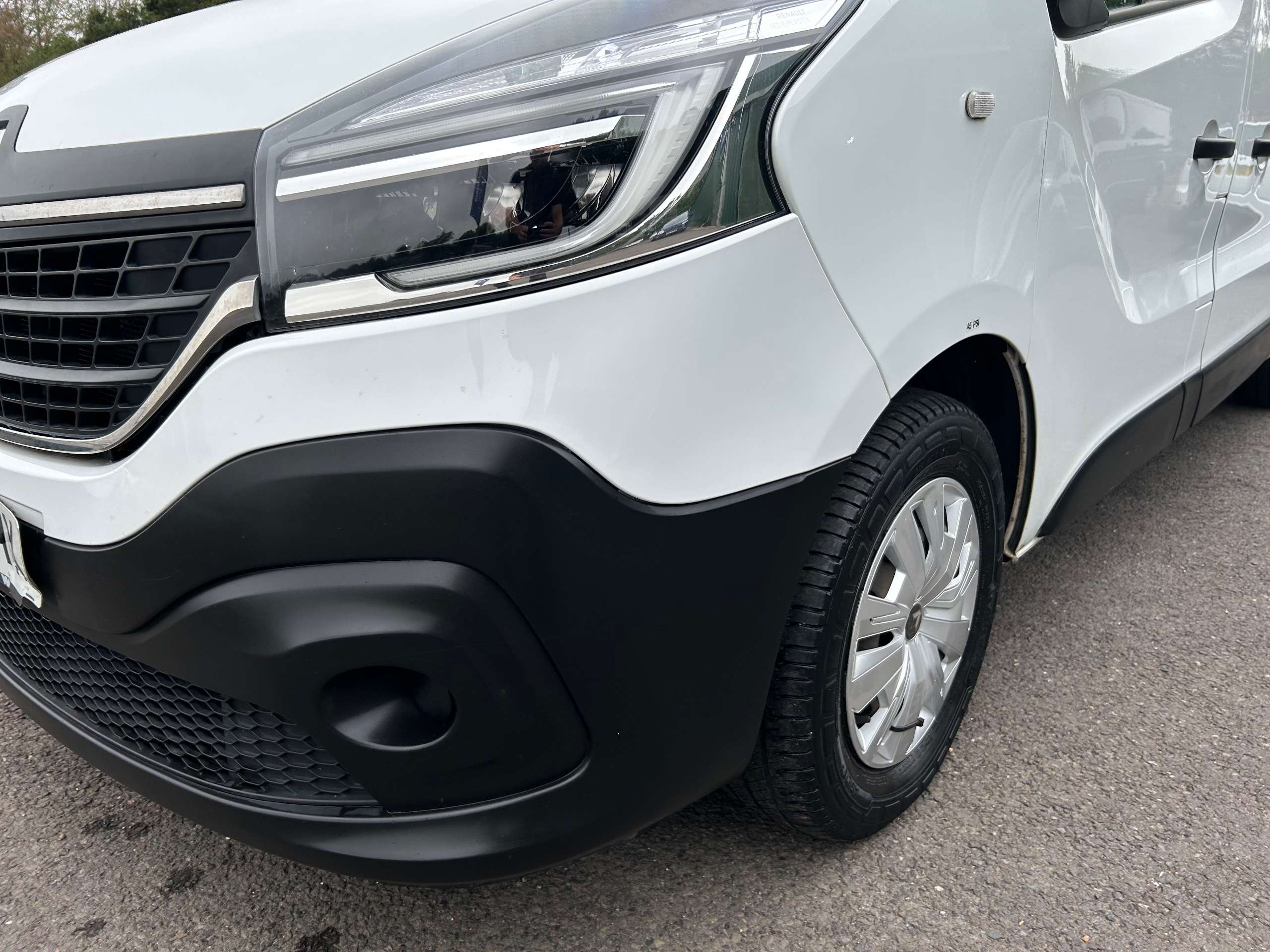 2021 RENAULT TRAFIC 2021 RENAULT TRAFIC