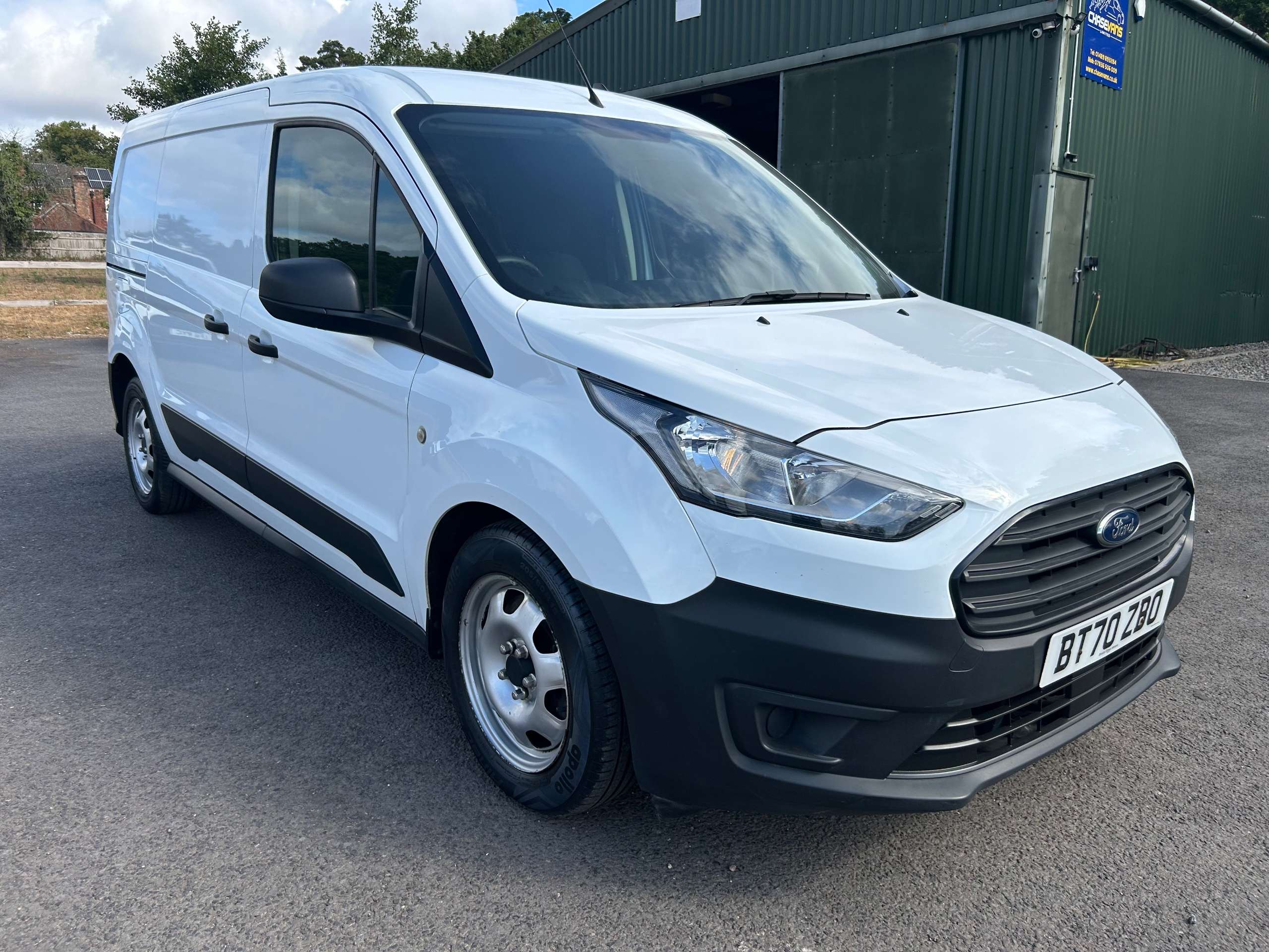A 2020 FORD TRANSIT CONNECT 1.5 230 EcoBlue Leader Crew Van Double Cab 6dr Diesel Manual L2 Euro 6 (s/s) (100 ps) A 2020 FORD TRANSIT CONNECT 1.5 230 EcoBlue Leader Crew Van Double Cab 6dr Diesel Manual L2 Euro 6 (s/s) (100 ps)
