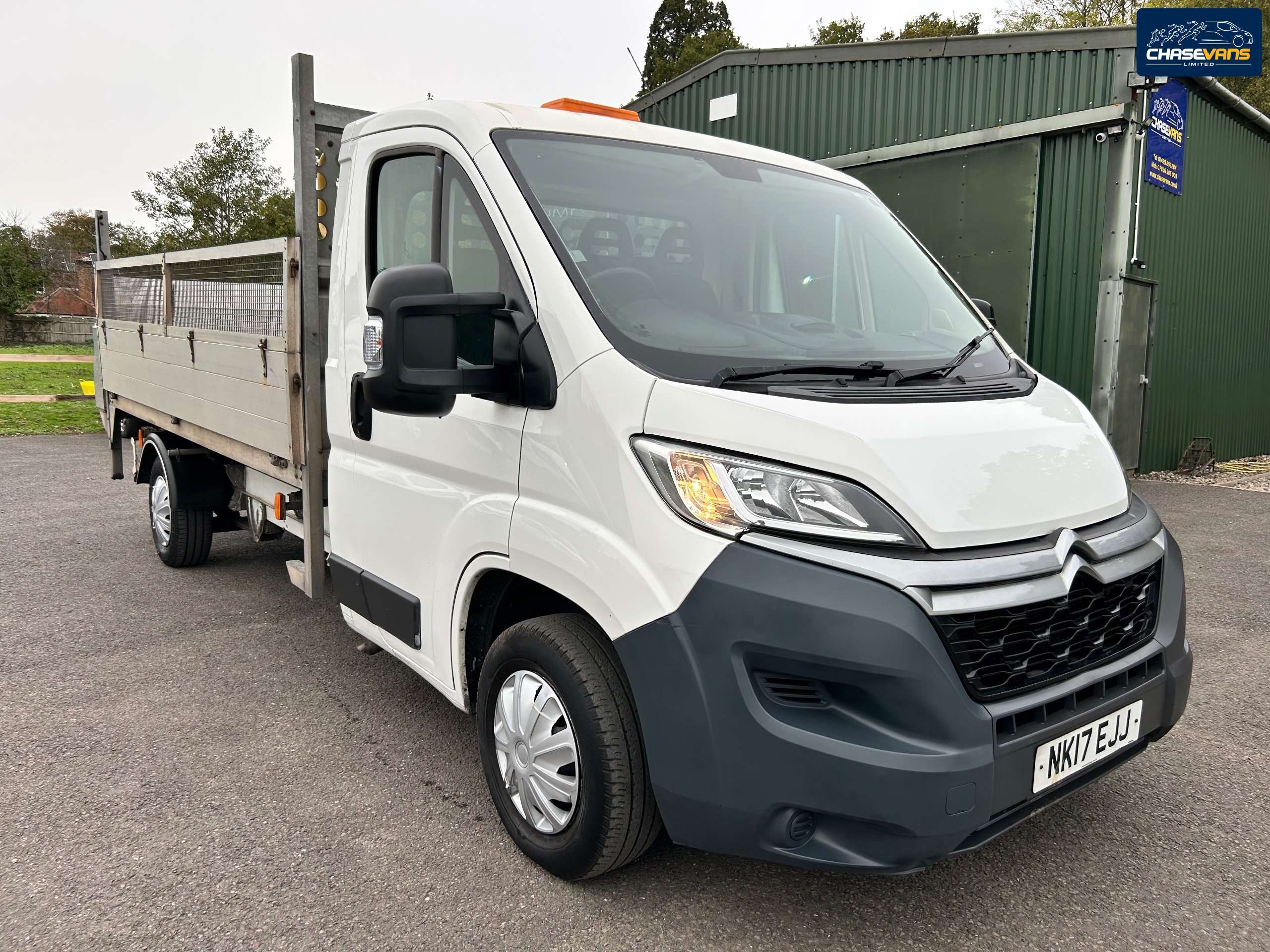 A 2017 CITROEN RELAY 2.0 BlueHDi 35 Chassis Cab 2dr Diesel Manual L3 Euro 6 (130 ps) Dropside tipper A 2017 CITROEN RELAY 2.0 BlueHDi 35 Chassis Cab 2dr Diesel Manual L3 Euro 6 (130 ps) Dropside tipper