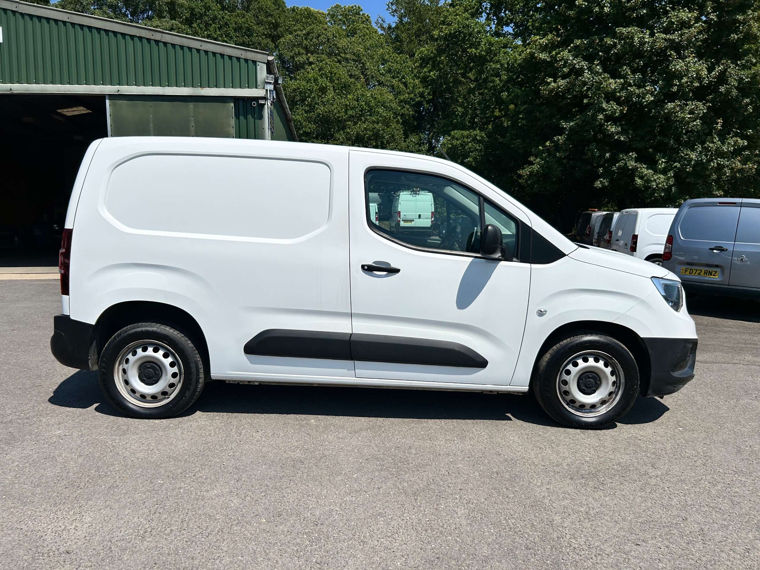 A 2021 VAUXHALL COMBO 1.5 Turbo D 2300 Dynamic Panel Van 4dr Diesel Manual L1 H1 Euro 6 (100 ps) A 2021 VAUXHALL COMBO 1.5 Turbo D 2300 Dynamic Panel Van 4dr Diesel Manual L1 H1 Euro 6 (100 ps)