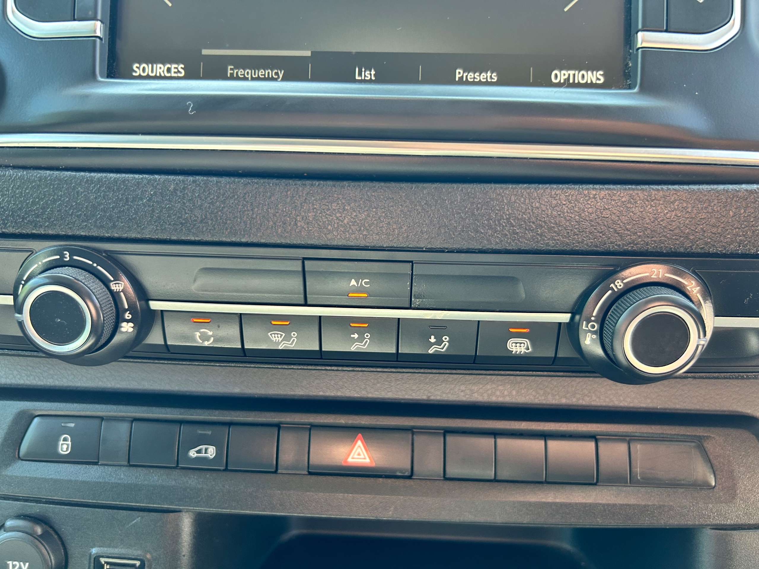 2019 VAUXHALL VIVARO 2019 VAUXHALL VIVARO