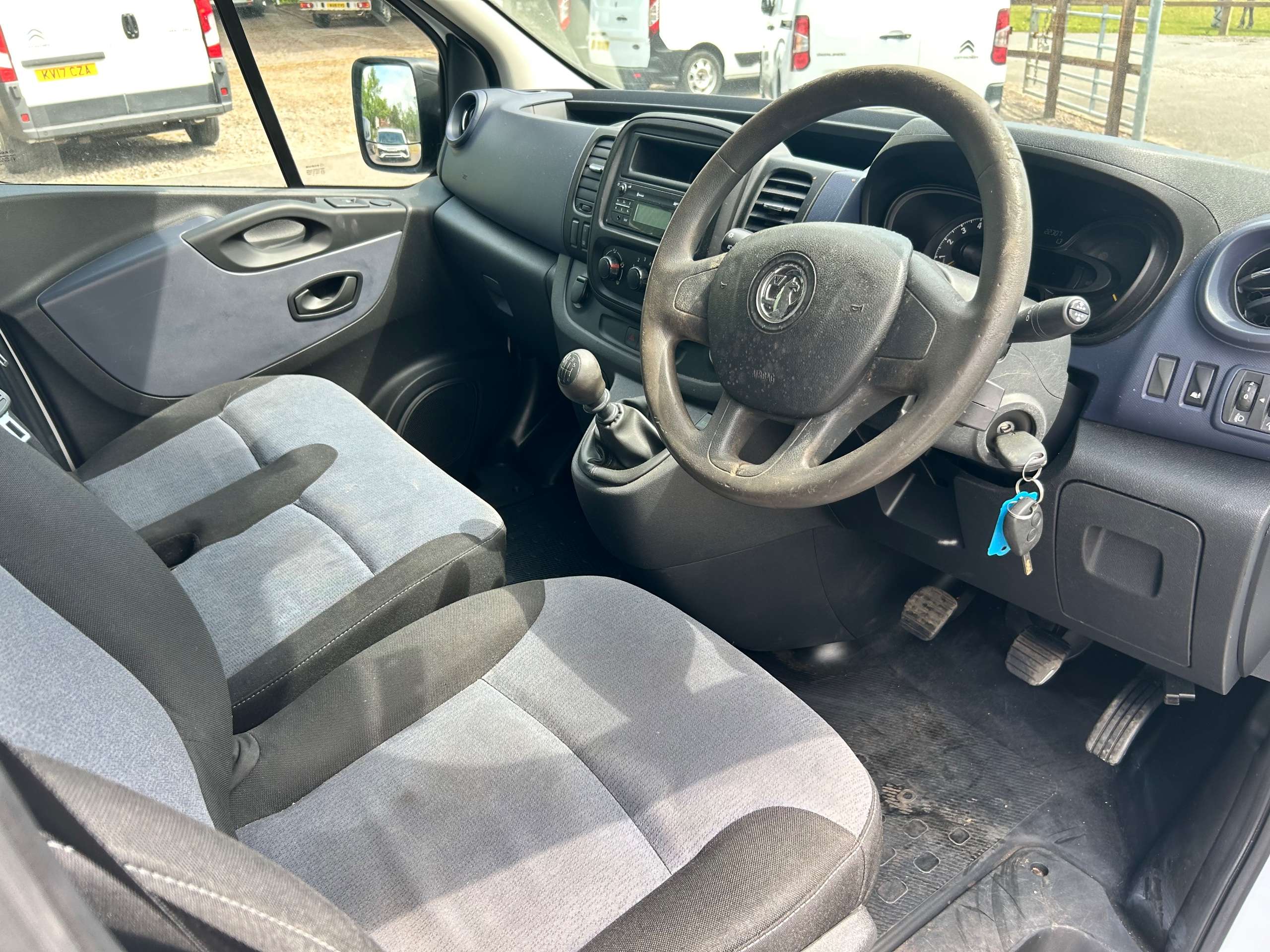 2016 VAUXHALL VIVARO 2016 VAUXHALL VIVARO