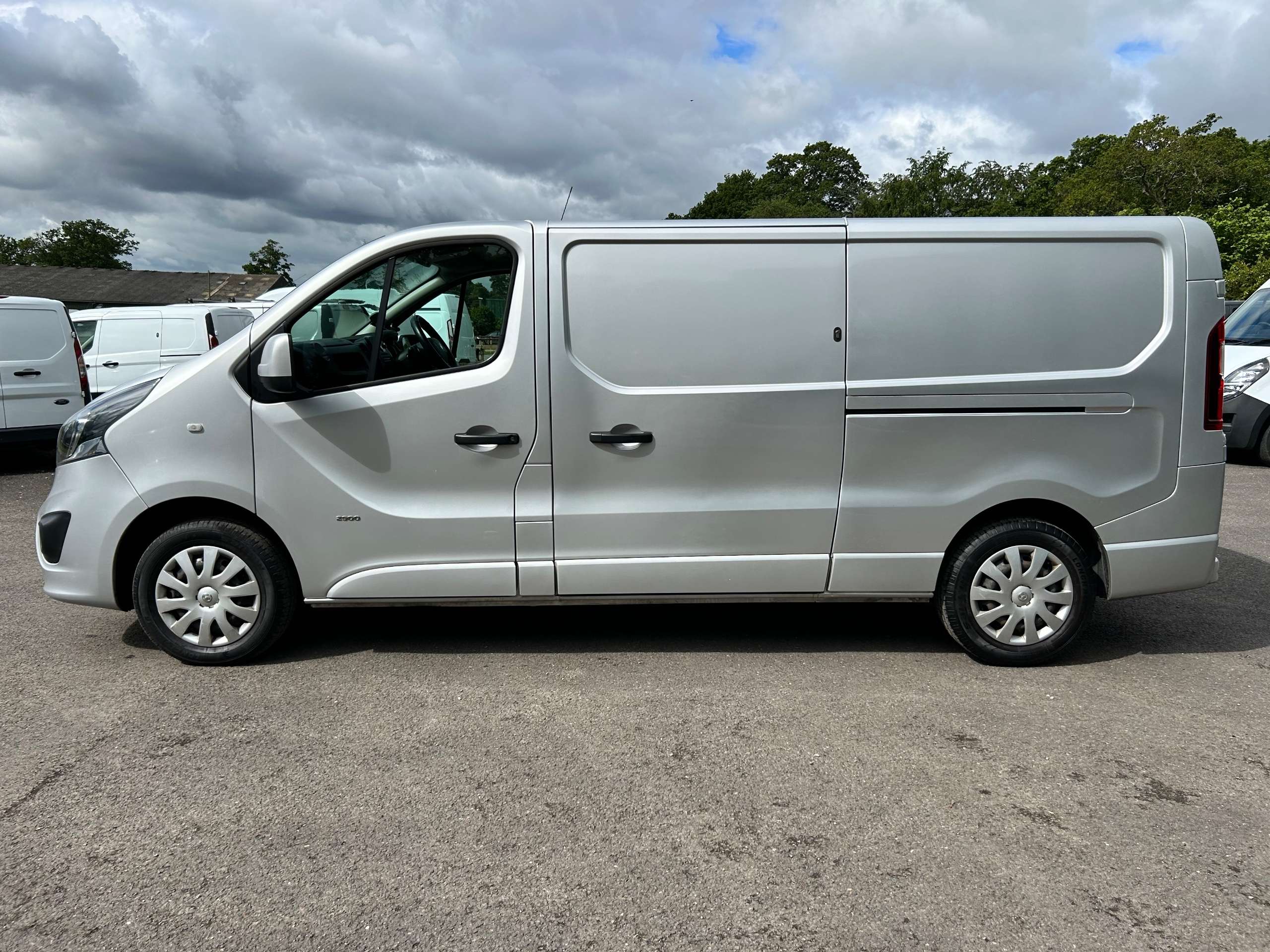 2017 VAUXHALL VIVARO 2017 VAUXHALL VIVARO