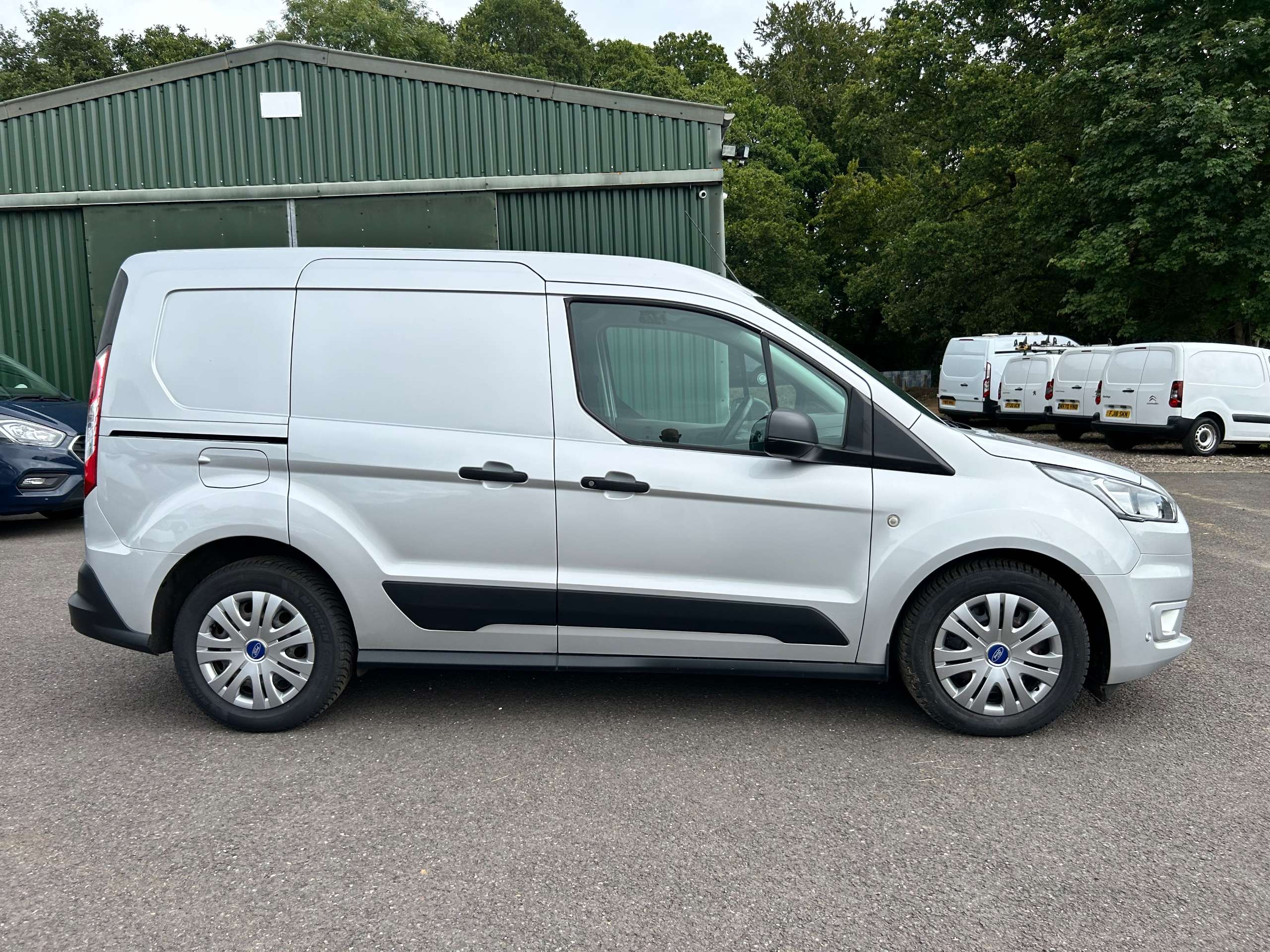 A 2019 FORD TRANSIT CONNECT 230 Trend TDCI Tail gate SWB A 2019 FORD TRANSIT CONNECT 230 Trend TDCI Tail gate SWB
