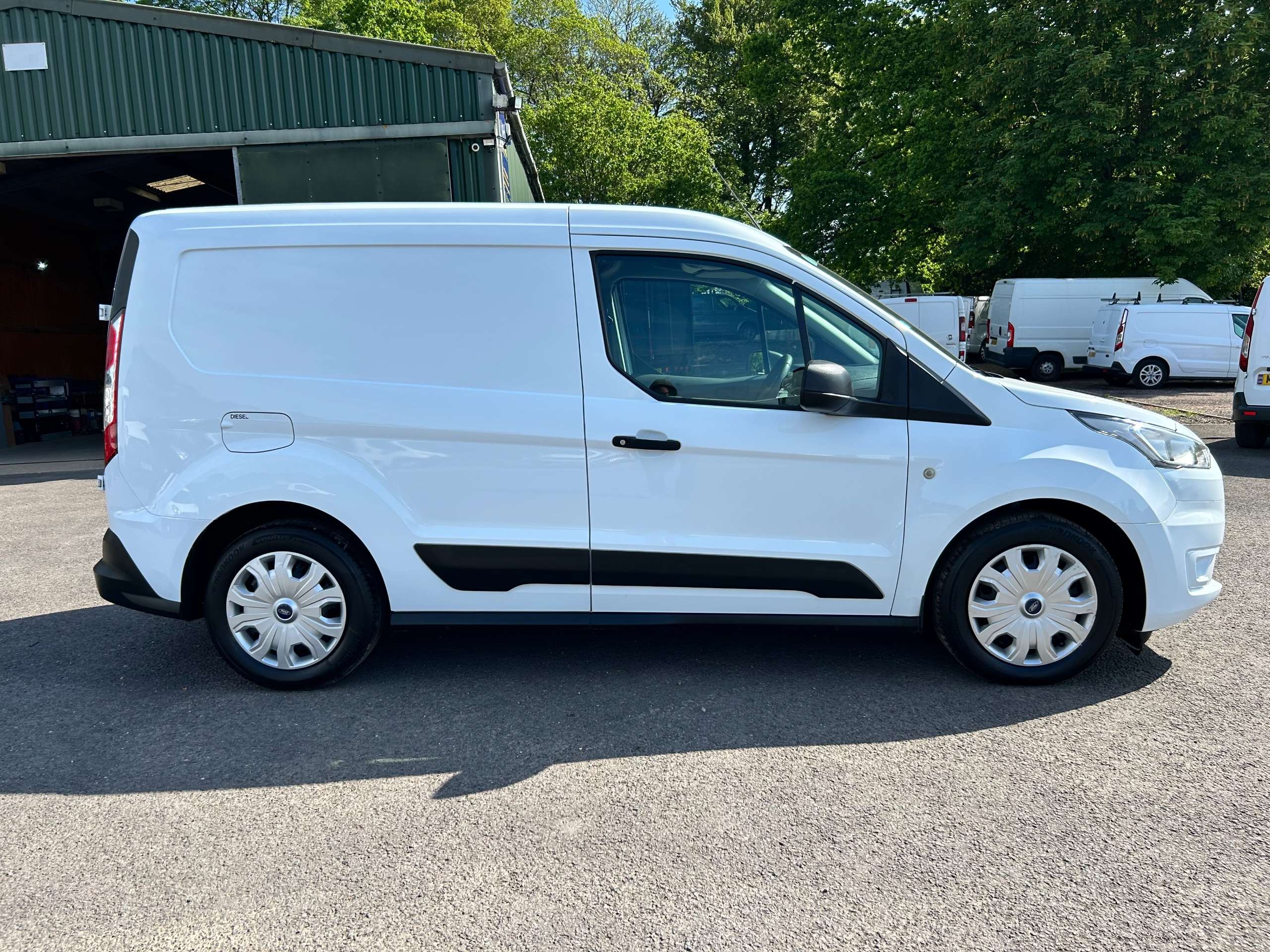A 2019 FORD TRANSIT CONNECT 1.5 200 EcoBlue Trend Panel Van 5dr Diesel Manual L1 Euro 6 (s/s) (100 ps) A 2019 FORD TRANSIT CONNECT 1.5 200 EcoBlue Trend Panel Van 5dr Diesel Manual L1 Euro 6 (s/s) (100 ps)