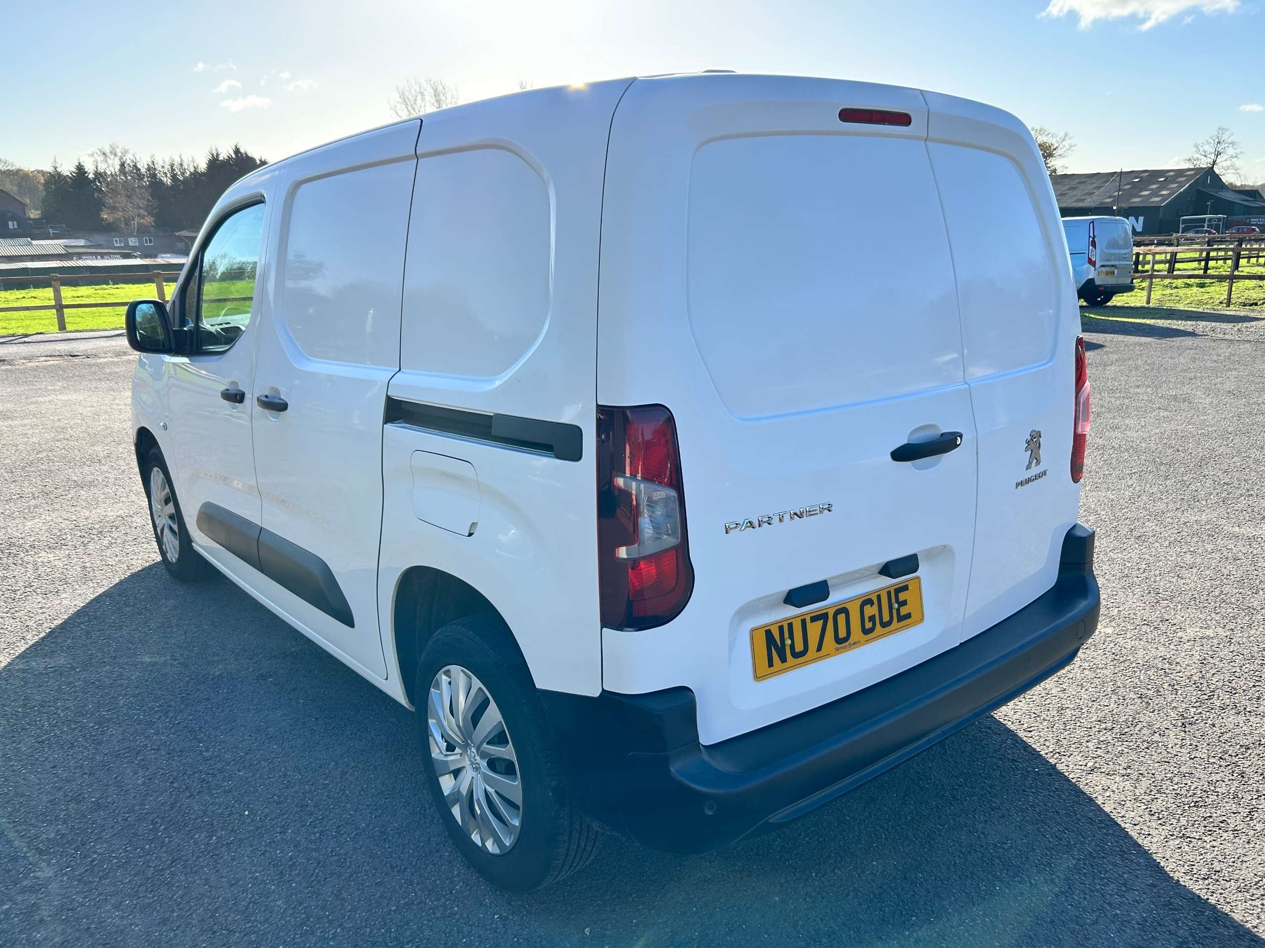 2020 PEUGEOT PARTNER 2020 PEUGEOT PARTNER