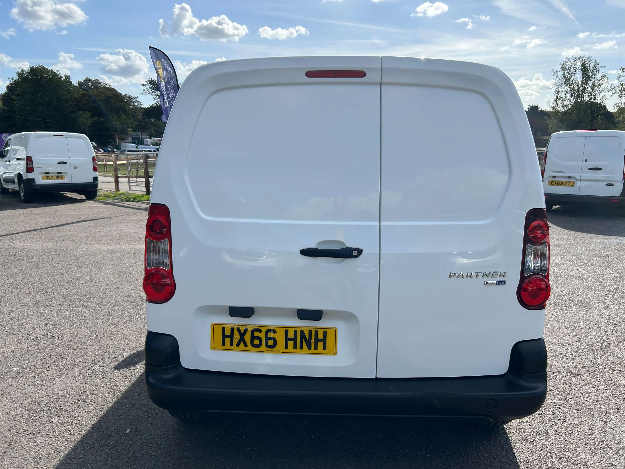 A 2016 PEUGEOT PARTNER A 2016 PEUGEOT PARTNER