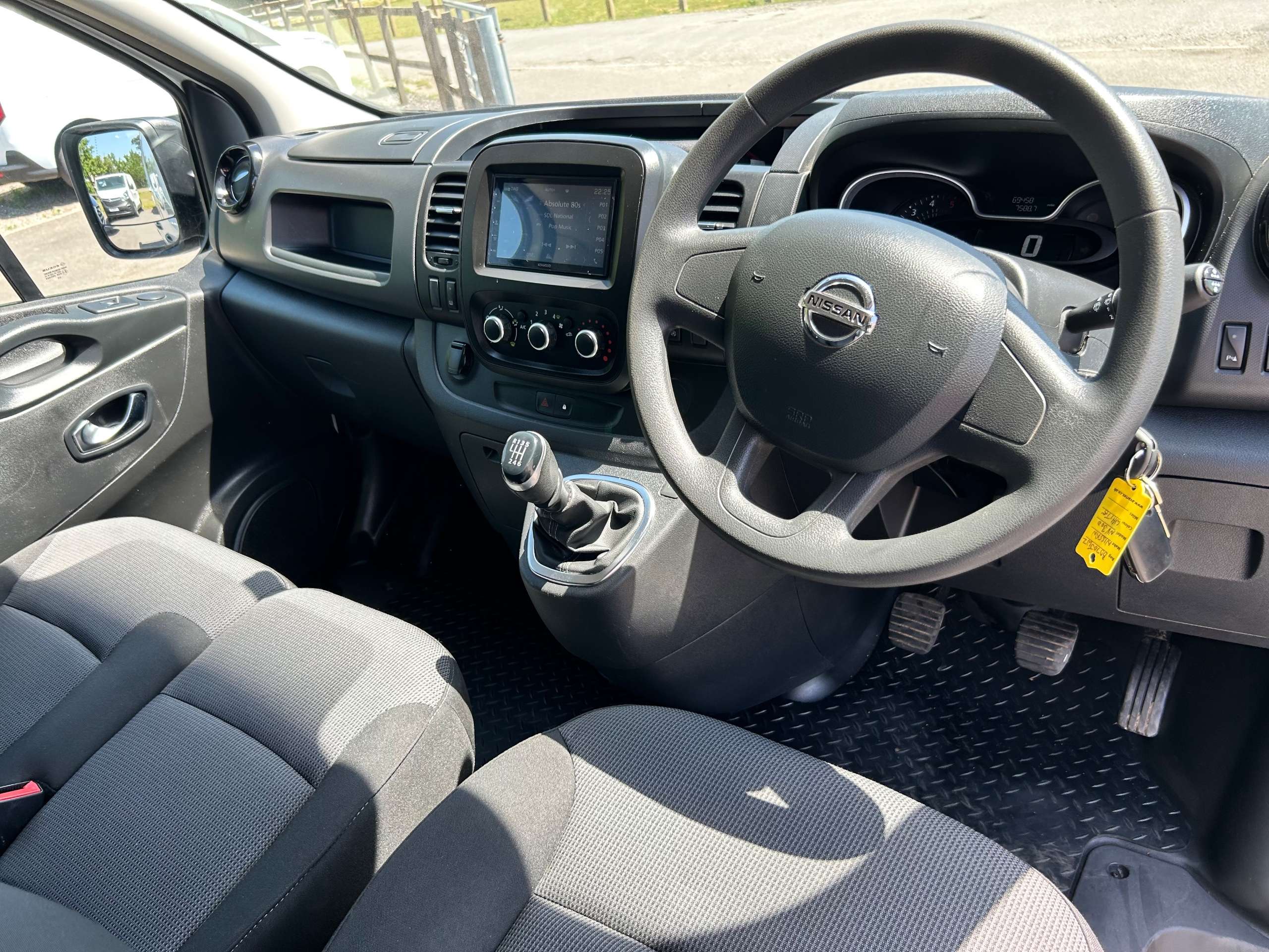 2020 NISSAN NV300 2020 NISSAN NV300